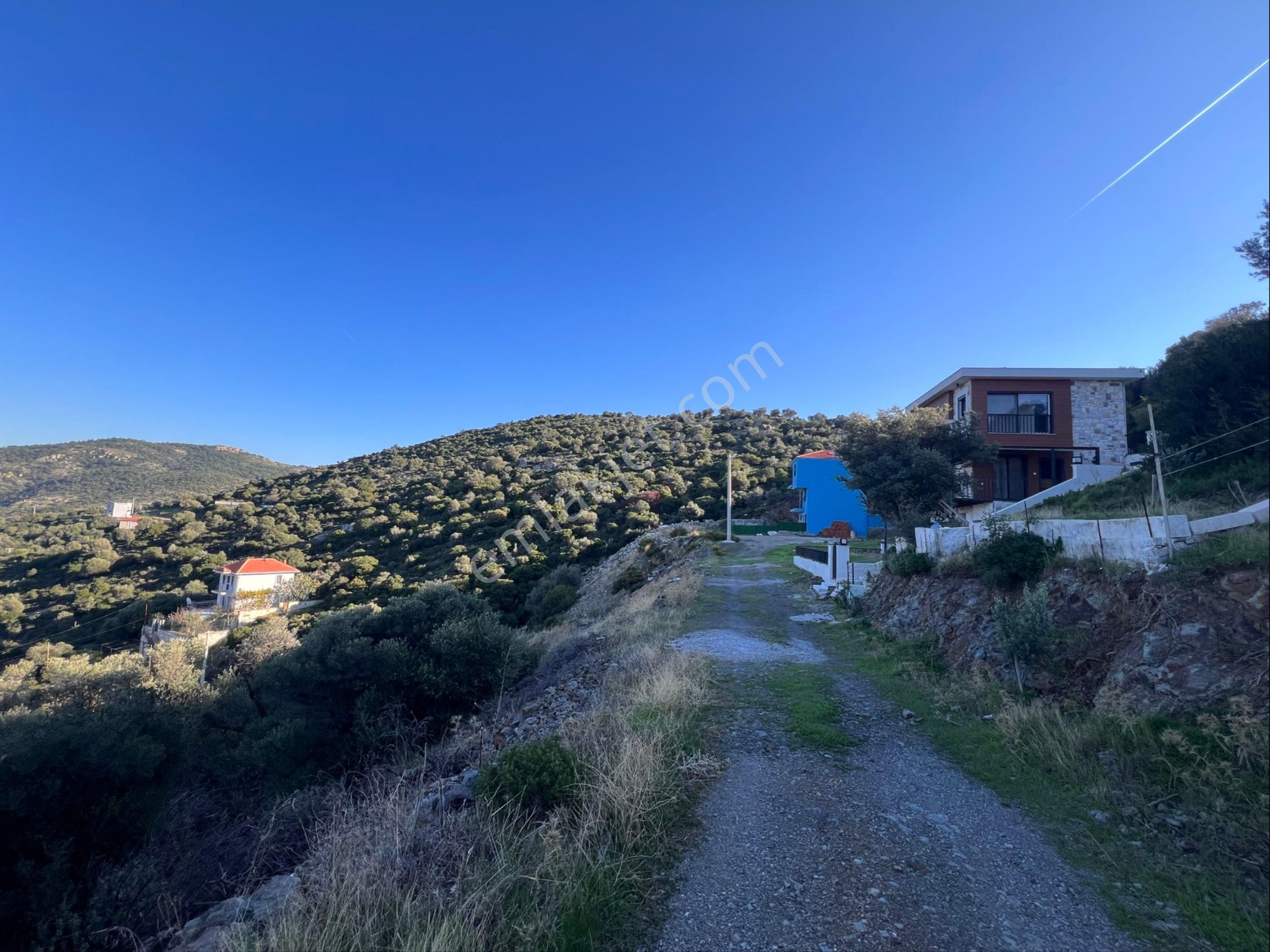 Yenifoça Da Satılık İki Villalık Köşe Arsa - Görsel 6