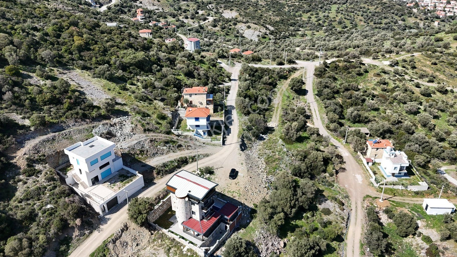 Yenifoça Da Satılık İki Villalık Köşe Arsa - Görsel 12