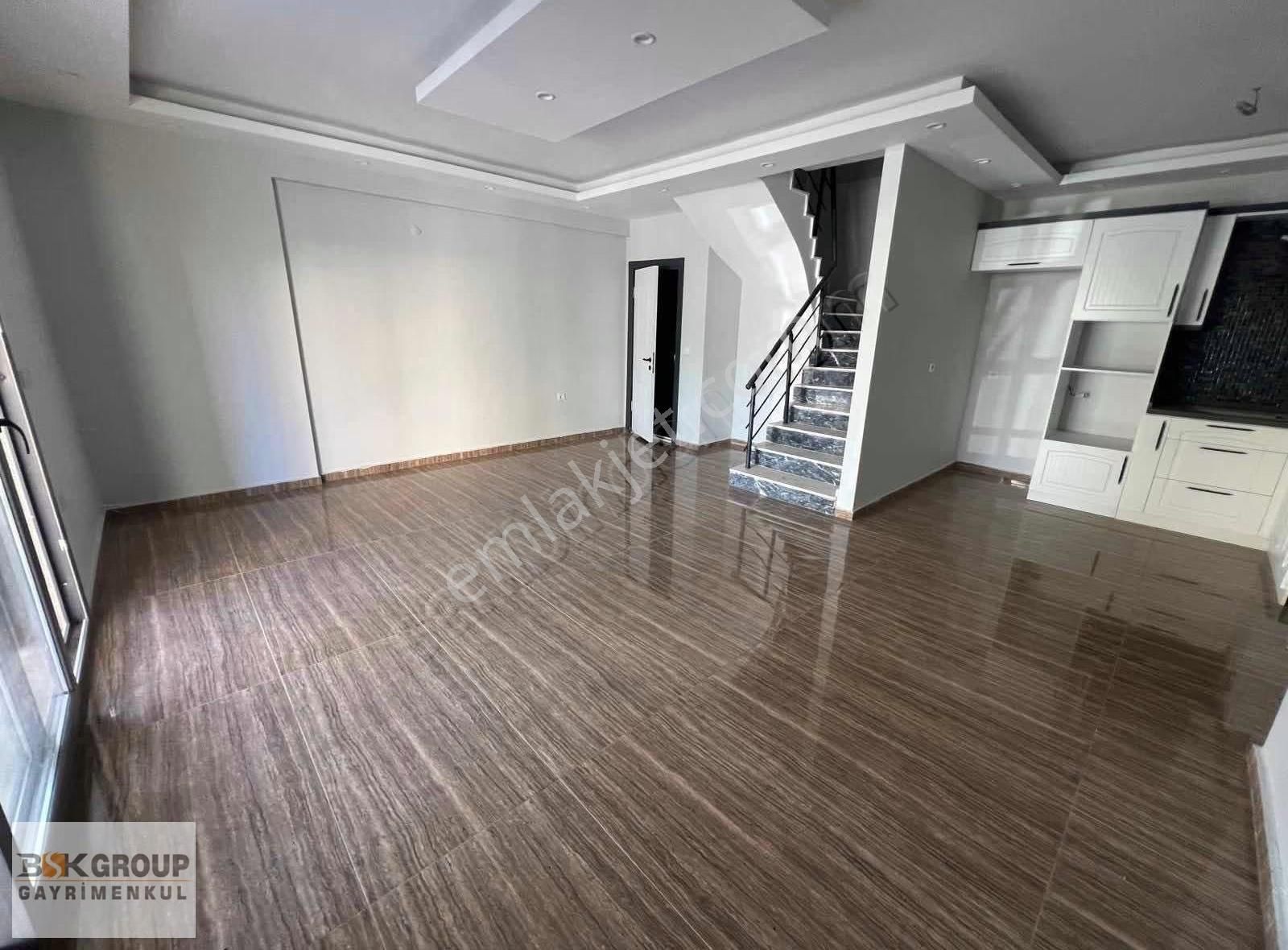 Bsk Group'dan Geniş Bahçeli Ferah Villa..! - Görsel 29