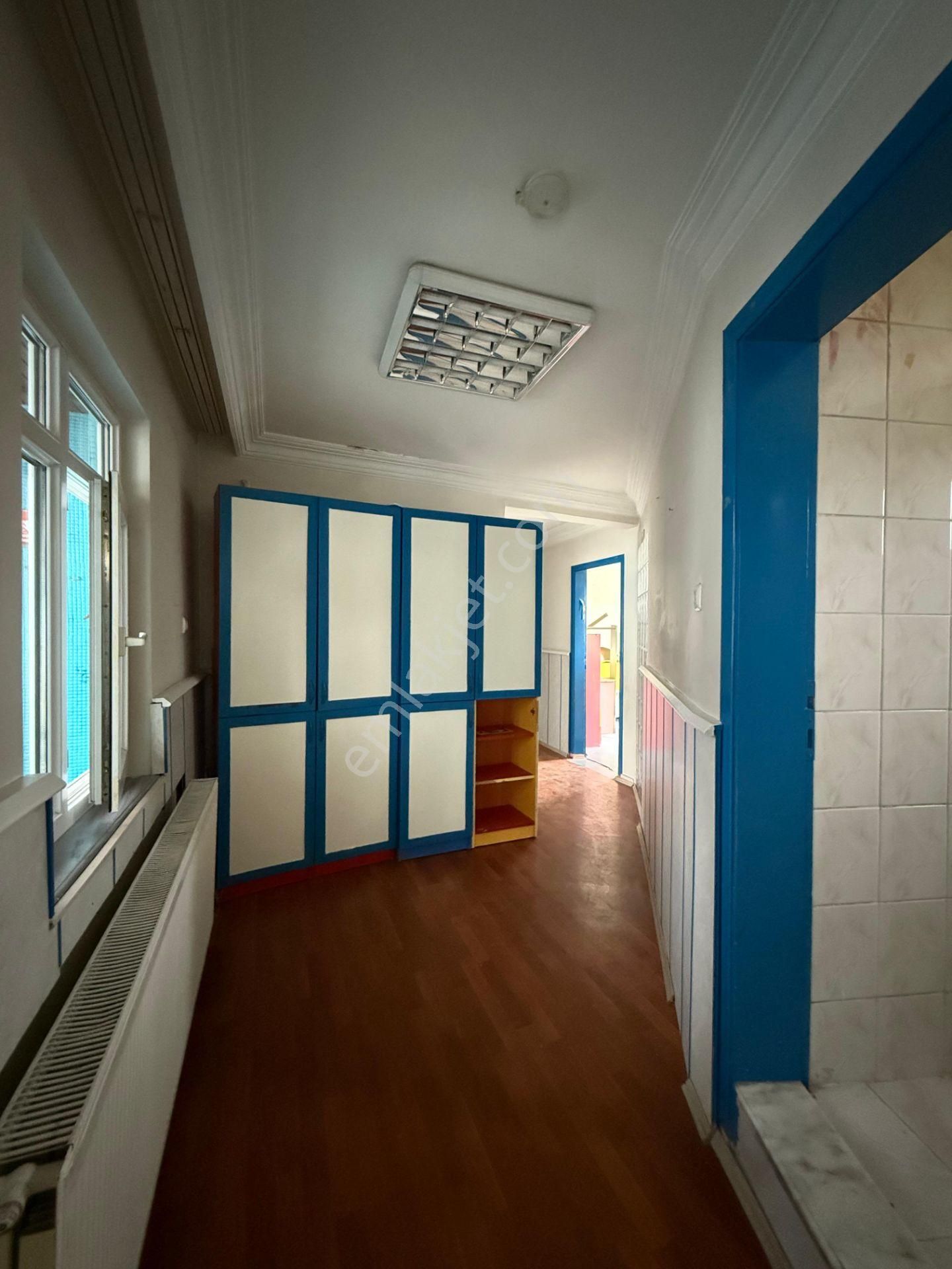 Şehrin Merkezin'de 4 Katlı Caddeye Cephe Komple Satılık Bina - Görsel 27