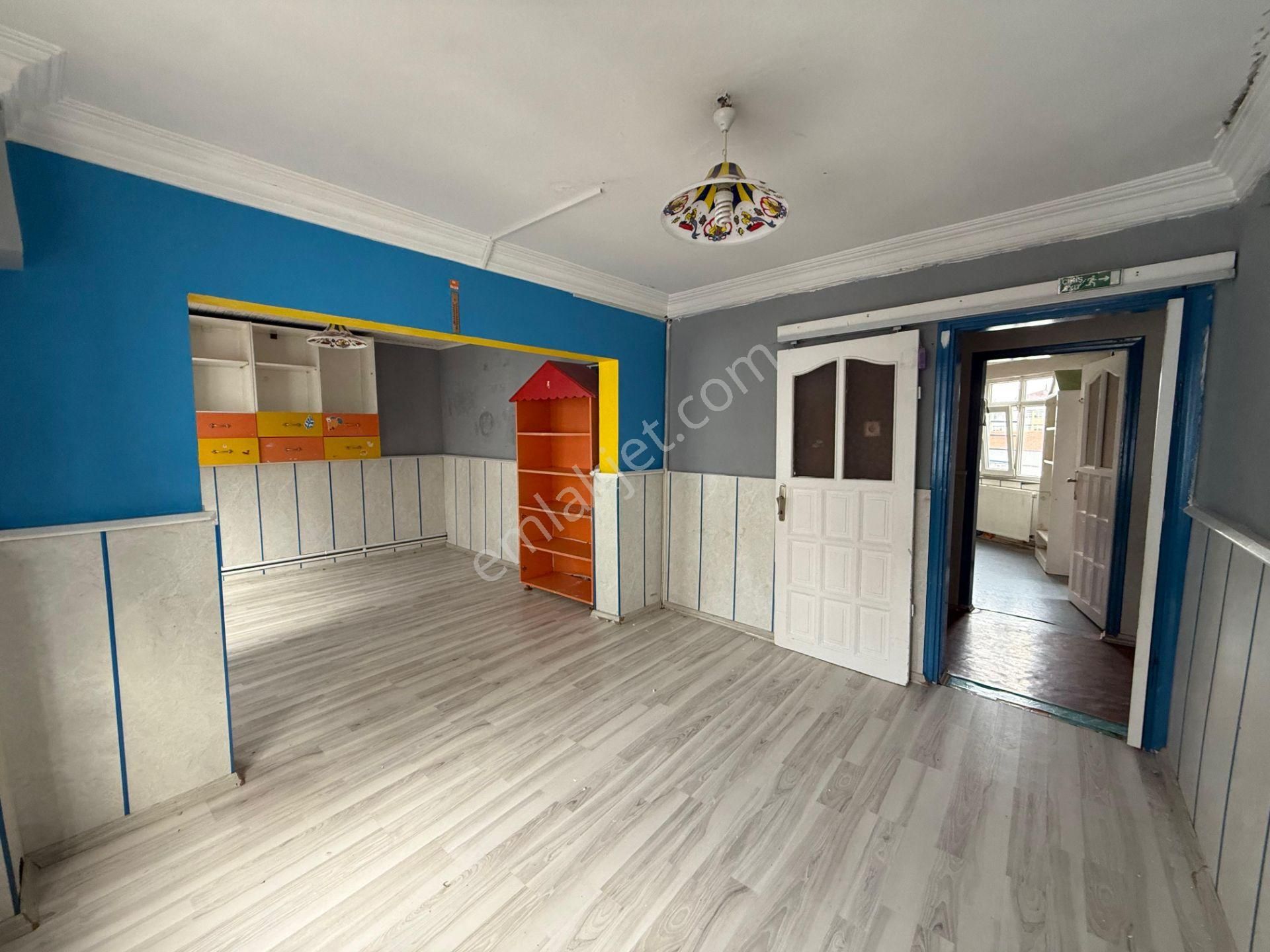 Şehrin Merkezin'de 4 Katlı Caddeye Cephe Komple Satılık Bina - Görsel 15