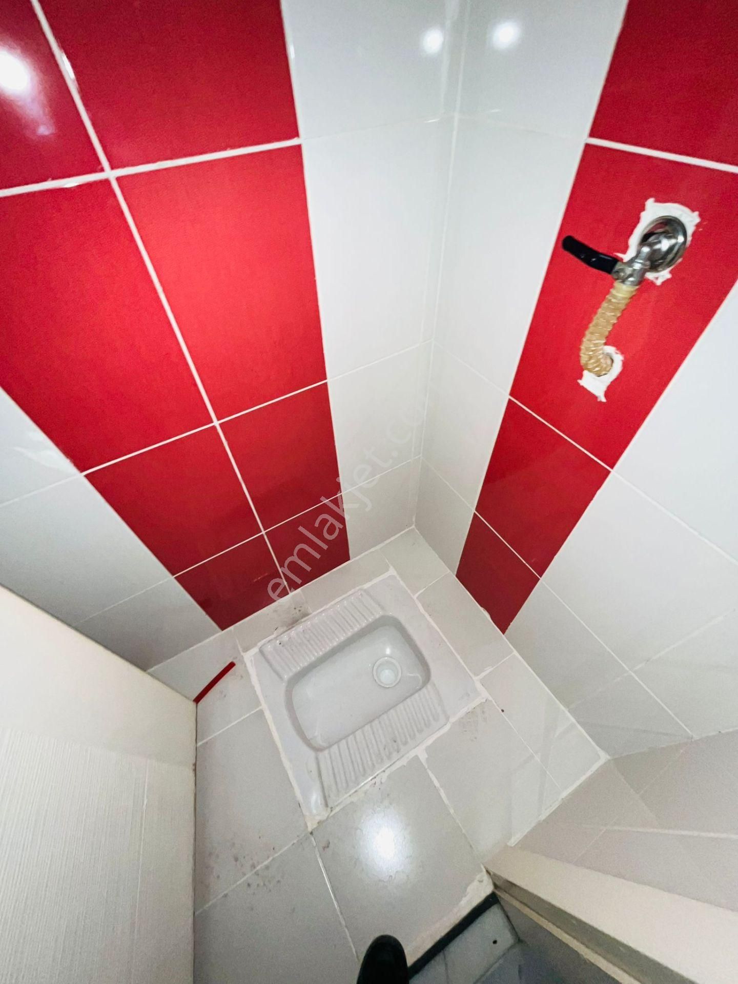 Şahintepe'de Hocalı Cad. Dibi 3+1 Asansörlü Ara Kat Satılık Daire !!! - Görsel 18