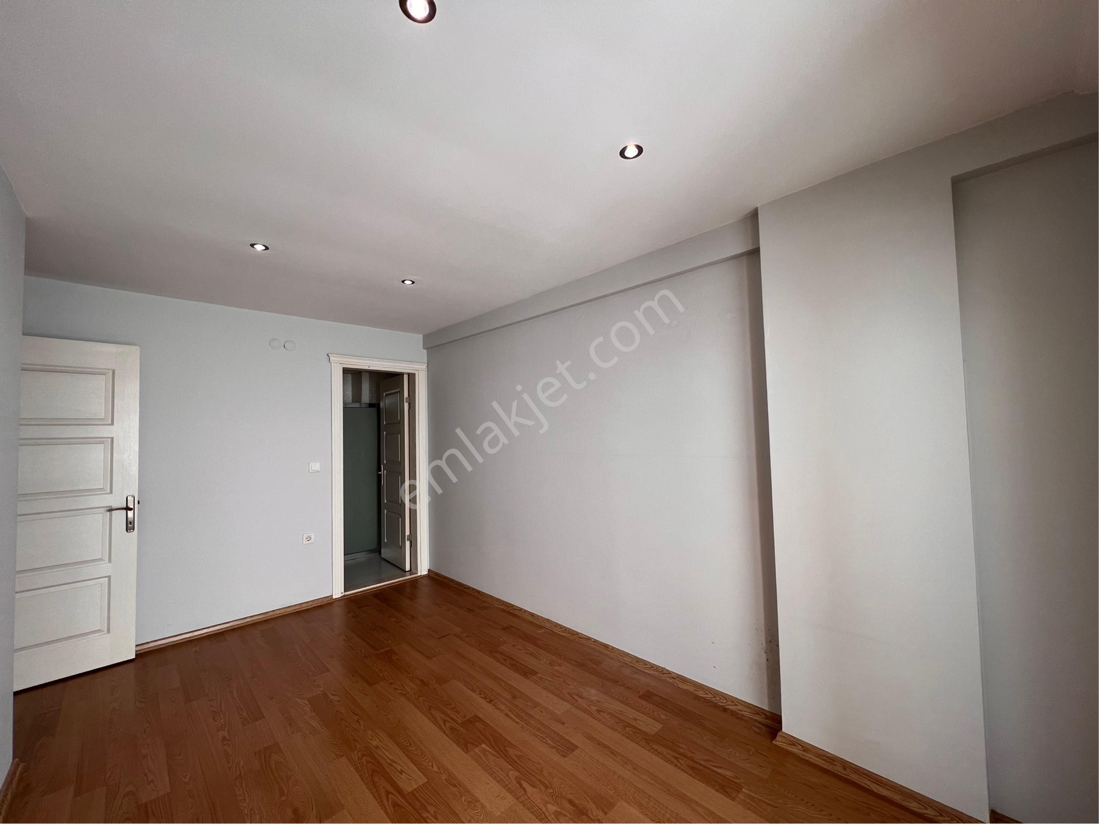 Buca Belediye Yakını 3+1 120m2 Dgazlı Satılık Daire - Görsel 12