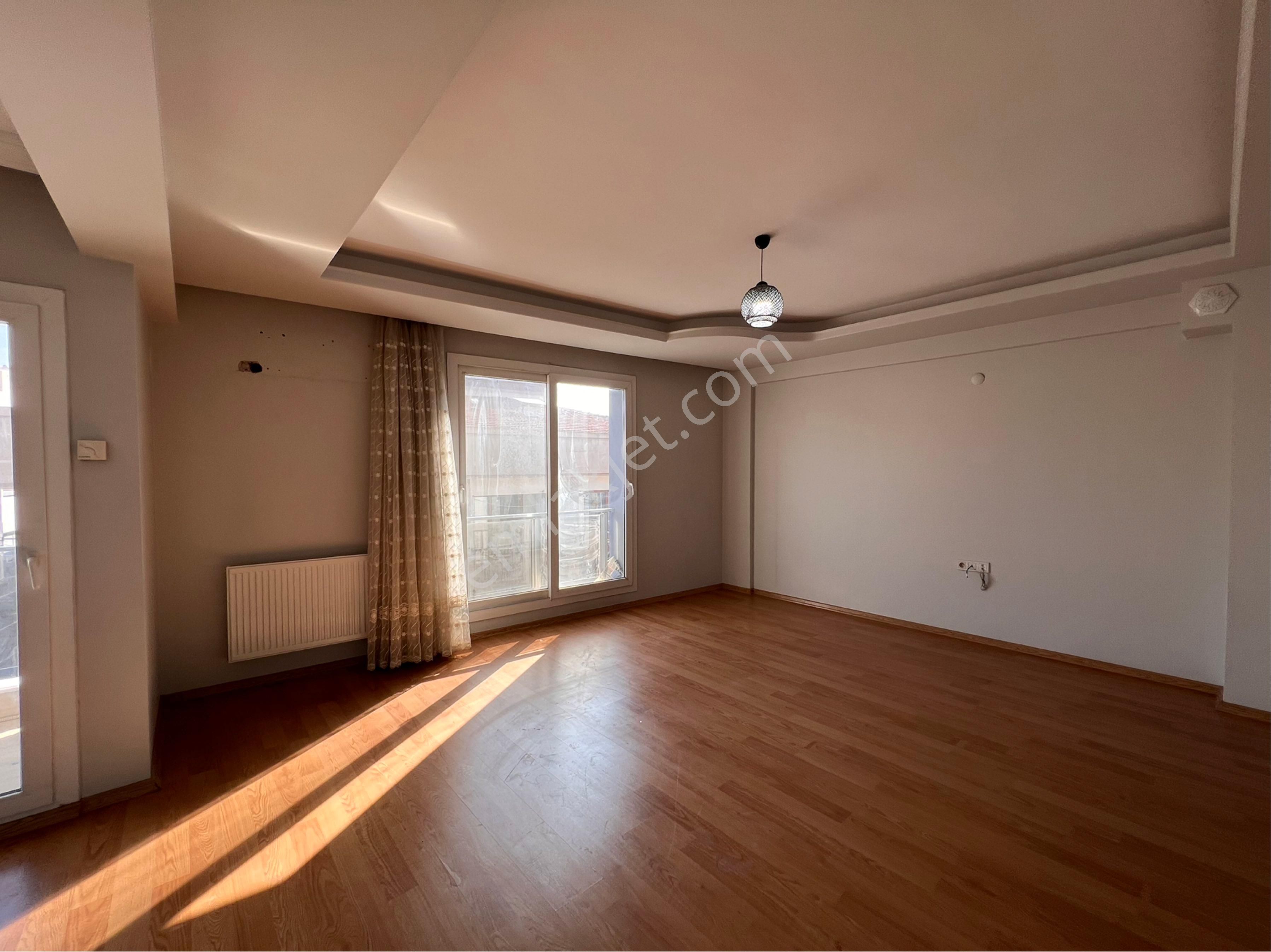 Buca Belediye Yakını 3+1 120m2 Dgazlı Satılık Daire - Görsel 3