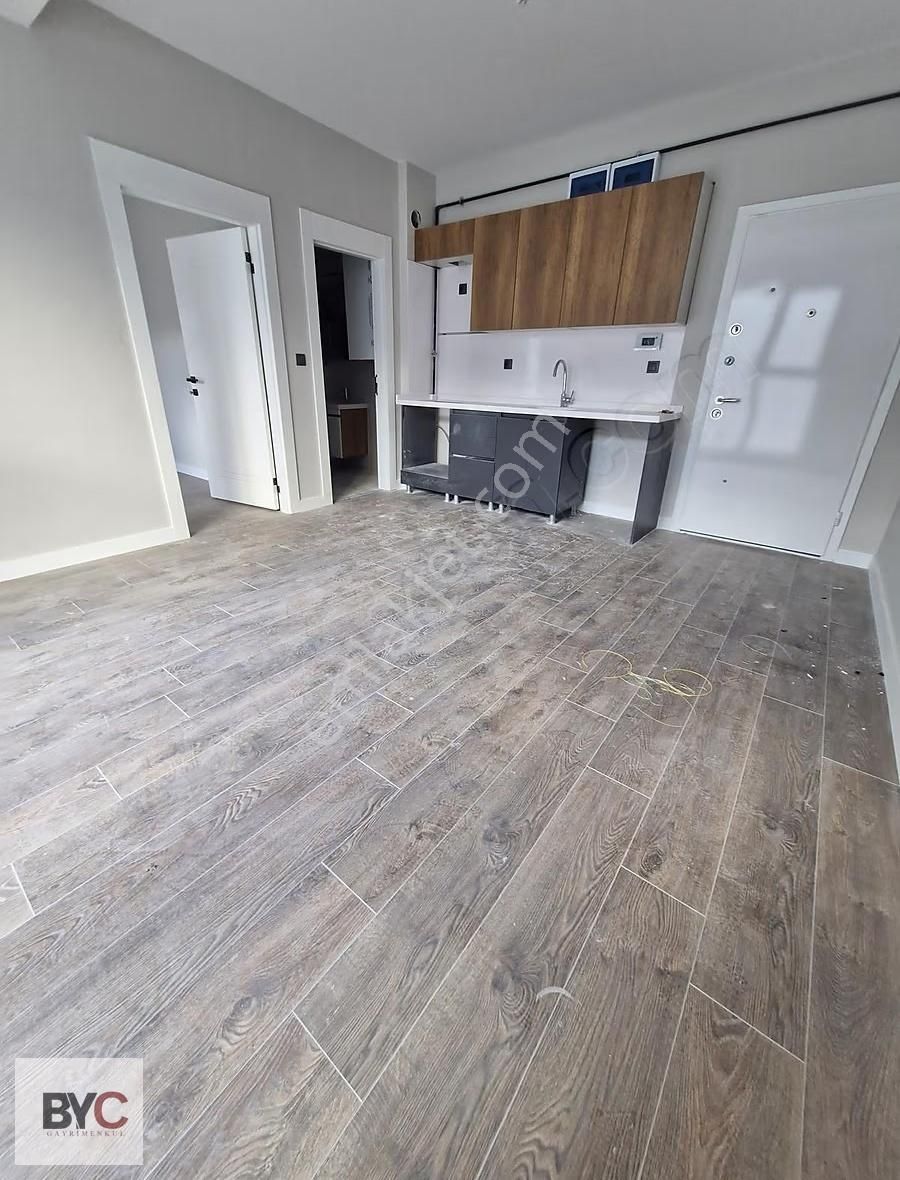 Çankaya Birlik Mah Oturuma Hazır Yerden Isıtmalı 1+1 Daireler - Görsel 13