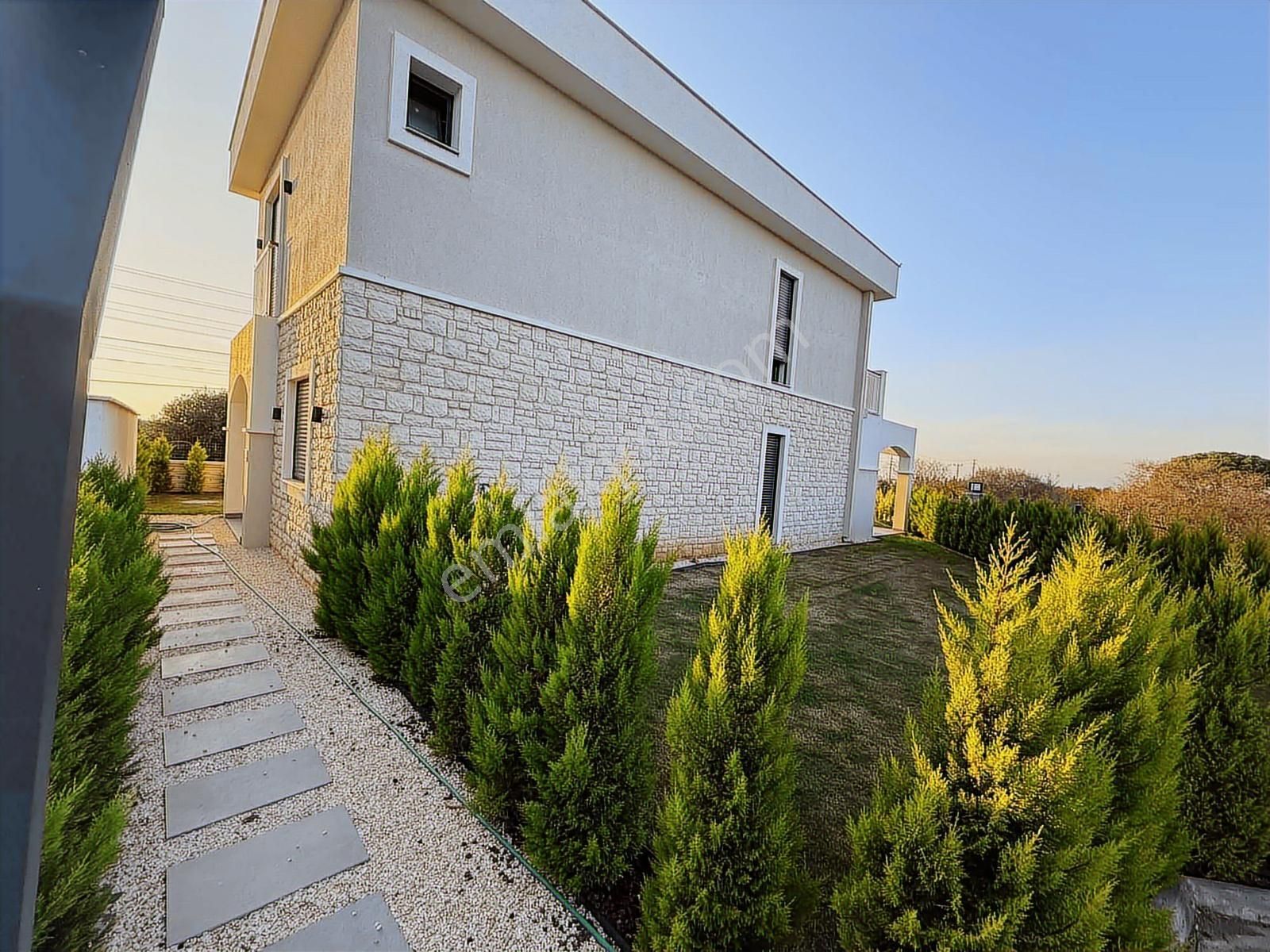 Kuşadası Davutlarda Satılık Özel Havuzlu Tek Müstakil 4+1 Villa - Görsel 12