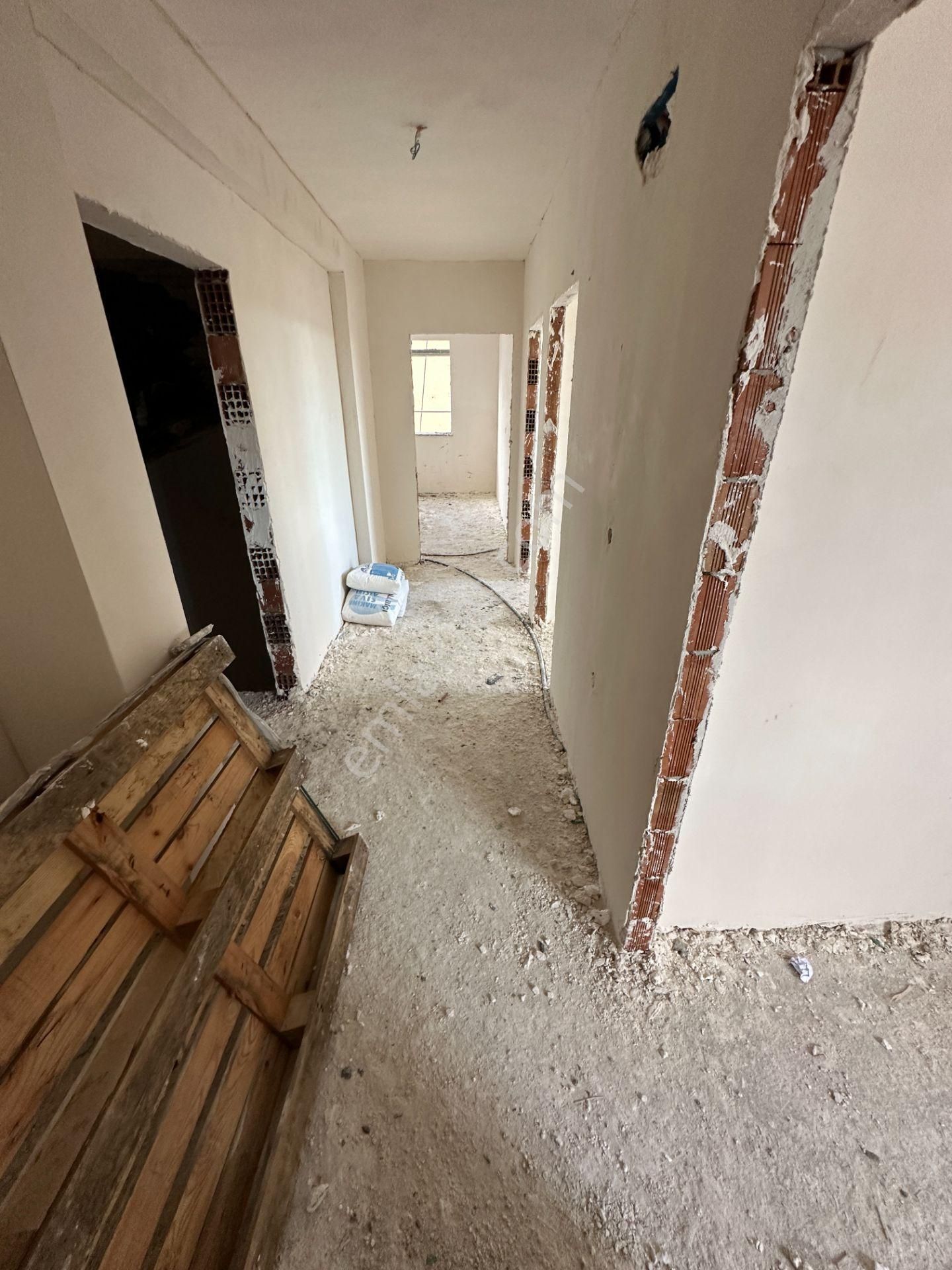 Atabey'den Satılık Sıfır 2+1 85 M2 Ara Kat Daire Yunus Emre Mah - Görsel 6