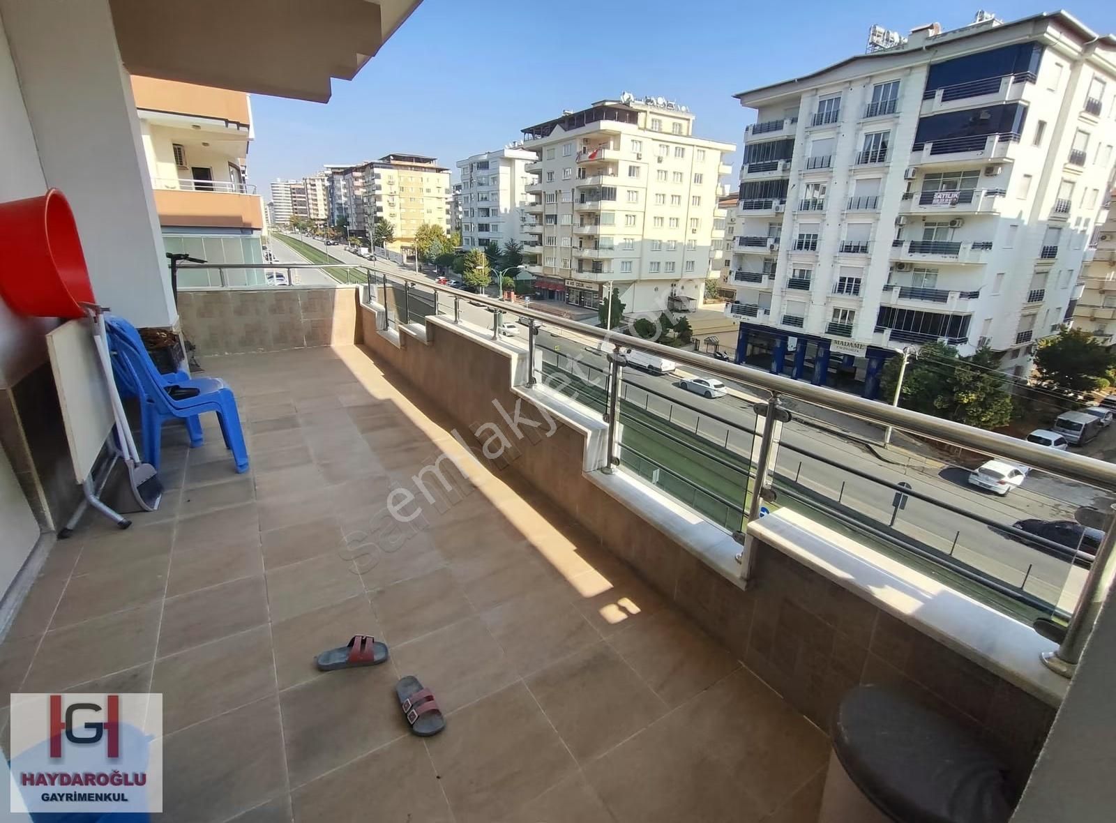 Batıkent Tramvay Karşısı Bakımlı 4+1 Ultra Geniş Satılık Daire - Görsel 2