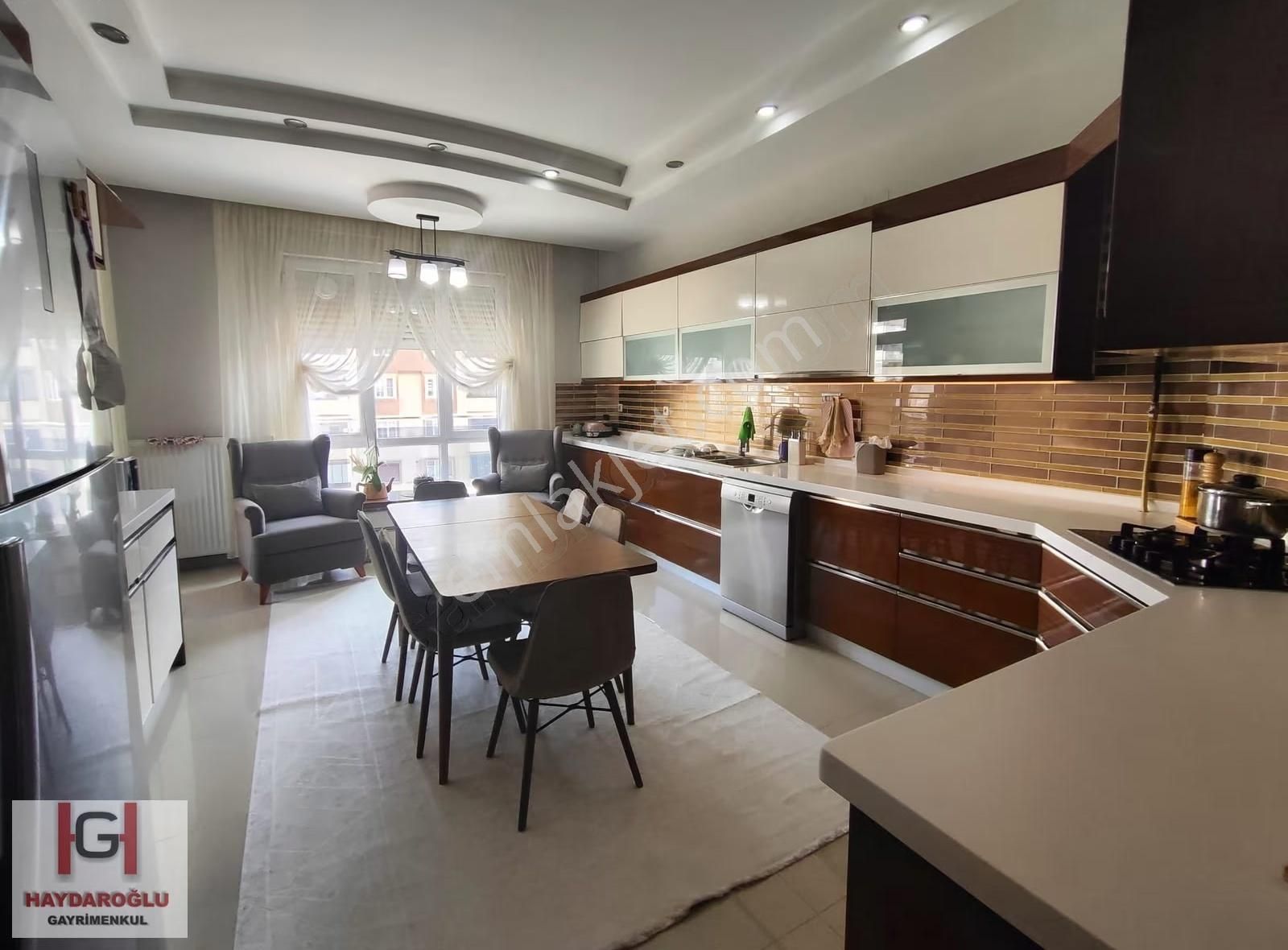 Batıkent Tramvay Karşısı Bakımlı 4+1 Ultra Geniş Satılık Daire - Görsel 23