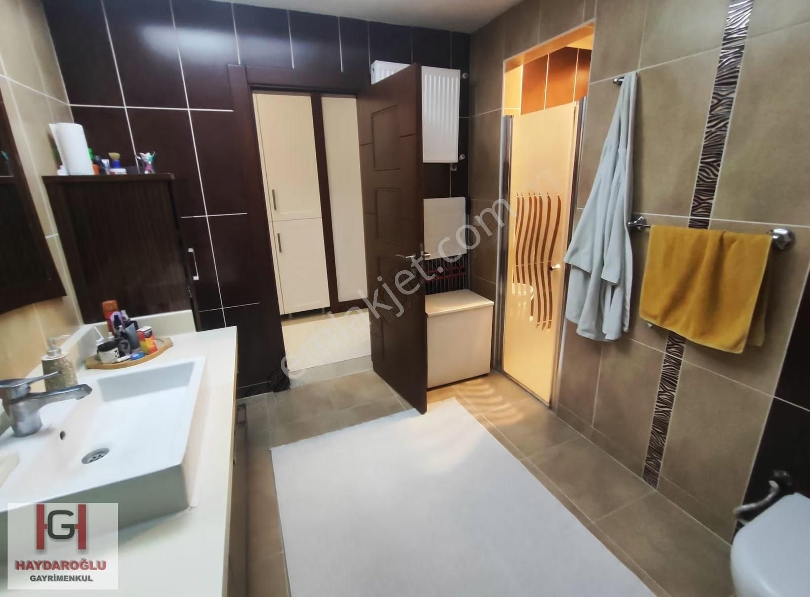 Batıkent Tramvay Karşısı Bakımlı 4+1 Ultra Geniş Satılık Daire - Görsel 6