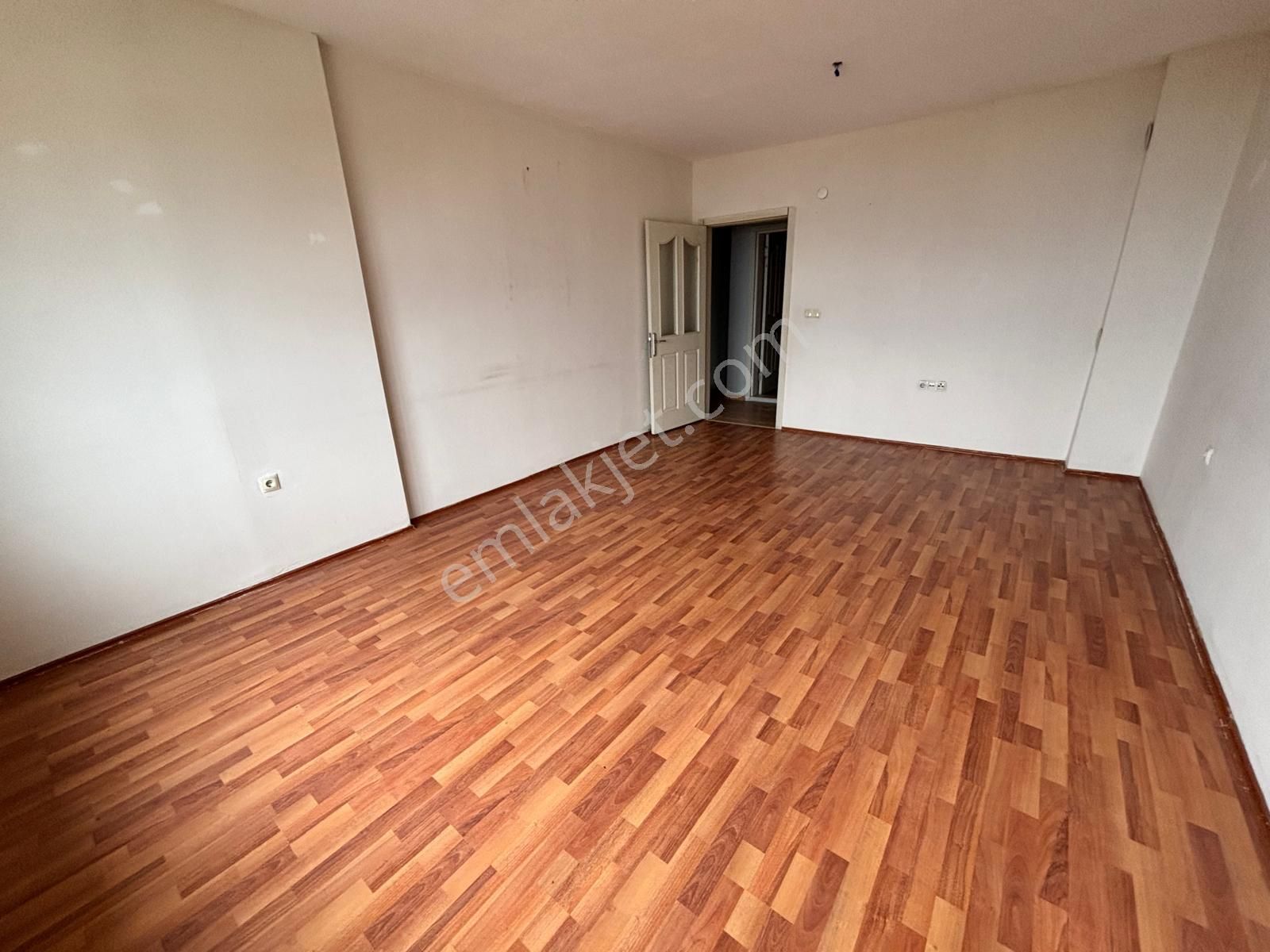 Deha Emlak'tan Kiralık 3+1 Daire Akçaabat Sarıtaş Mah - Görsel 15
