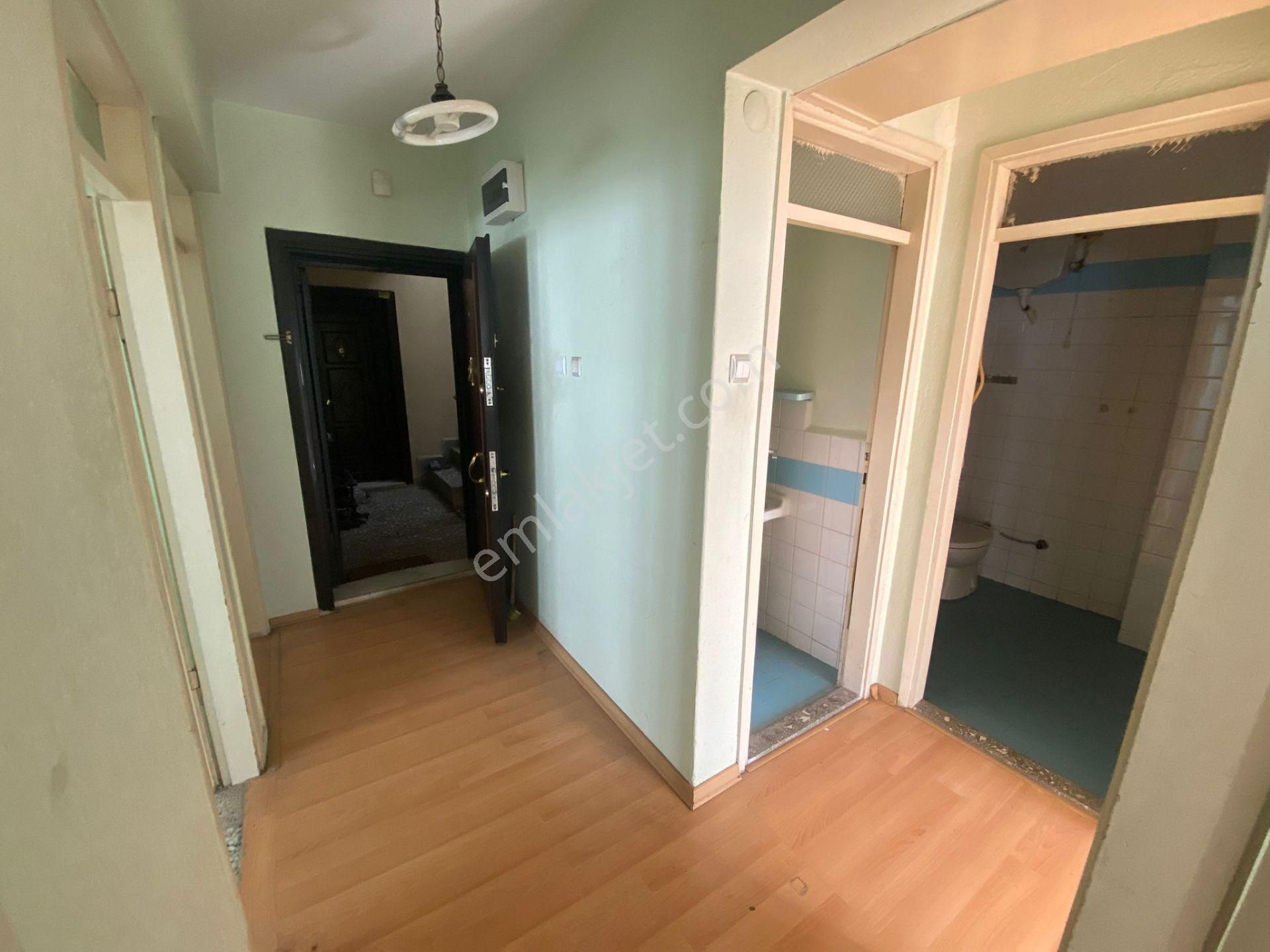 Acill Buca İşçievleri Yiğitler Mah.de 2+1 85m2 Ayrı Mutfak Ön Cephe Satılık Daire - Görsel 32