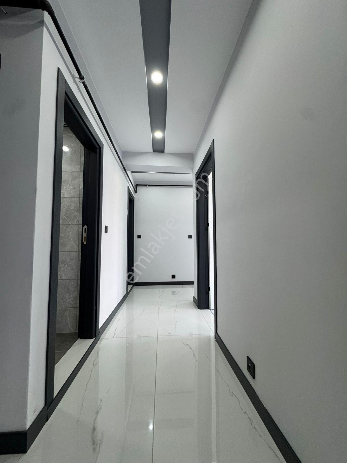 Ultura Lüks 2+1 90m Burut