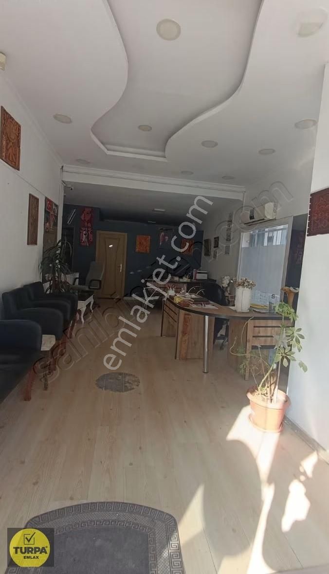 Menderes Caddesinde 2katlı Cift Cephe - Görsel 2