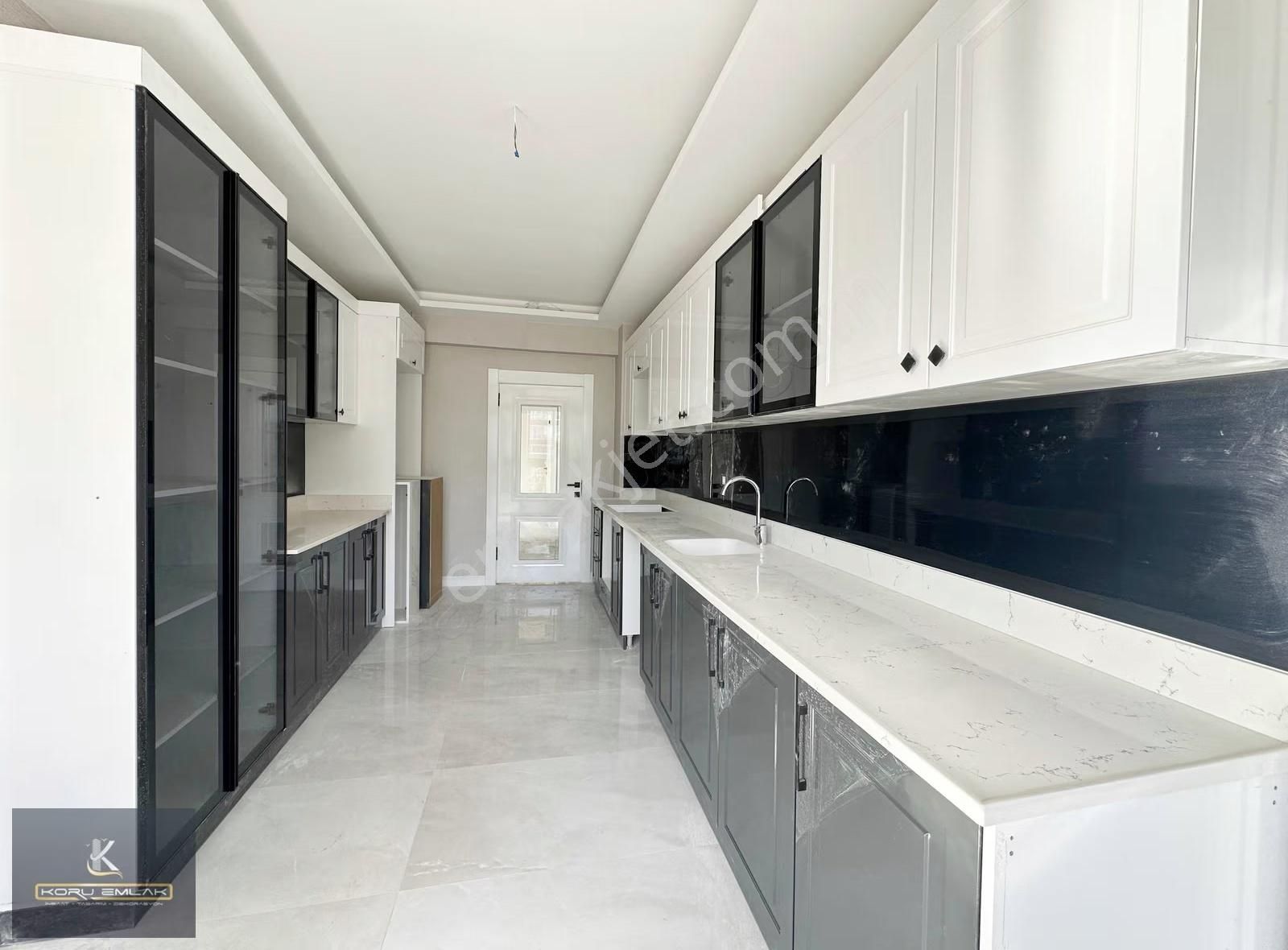 Sancaktepede Park Manzaralı E.banyolu Sıfır Lüks Daireler - Görsel 7