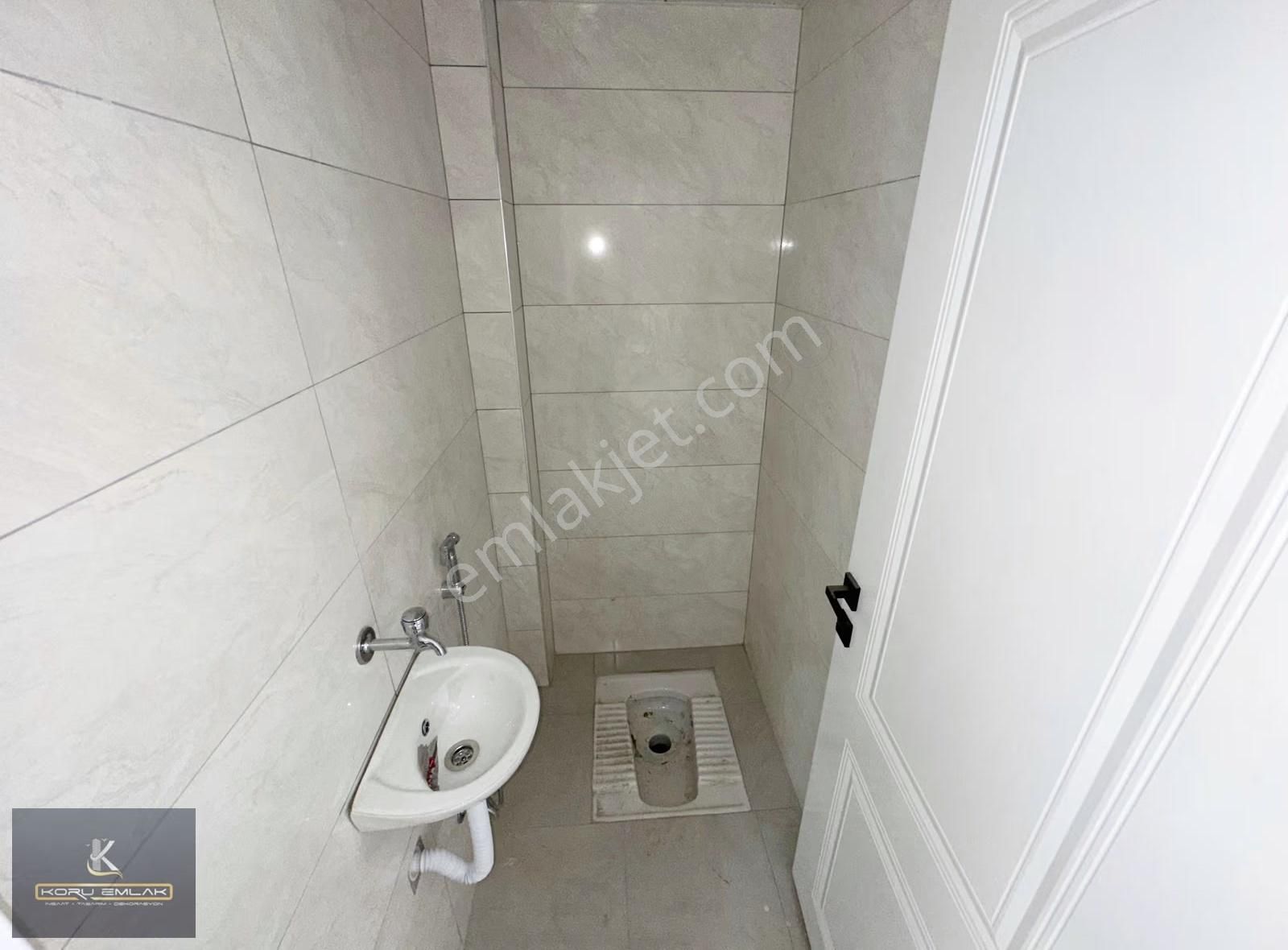 Sancaktepede Park Manzaralı E.banyolu Sıfır Lüks Daireler - Görsel 18