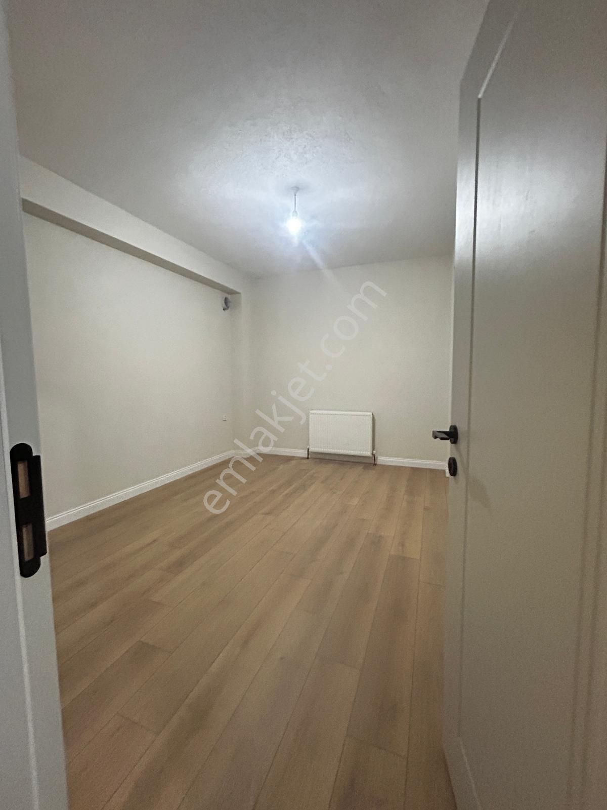 Şahin Gayrimenkulden Satılık Ferah 4+1 — Bodrumlu Ve Geniş Balkonlu Daire! - Görsel 9