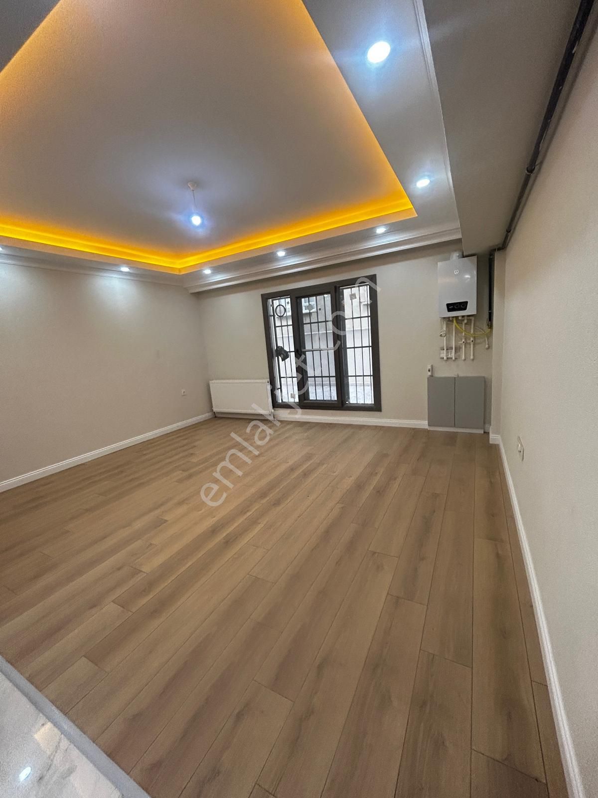 Şahin Gayrimenkulden Satılık Ferah 4+1 — Bodrumlu Ve Geniş Balkonlu Daire! - Görsel 4