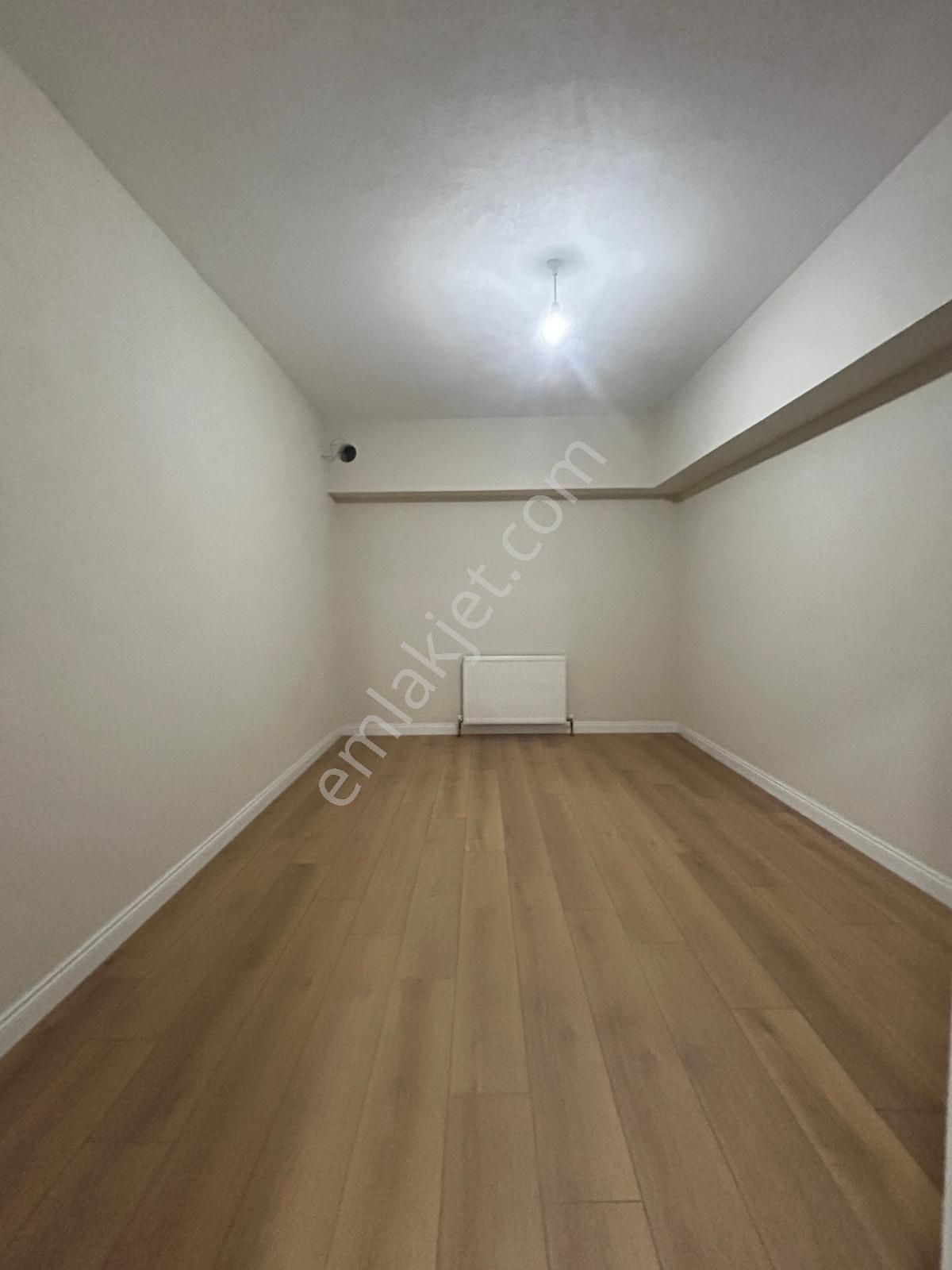 Şahin Gayrimenkulden Satılık Ferah 4+1 — Bodrumlu Ve Geniş Balkonlu Daire! - Görsel 11