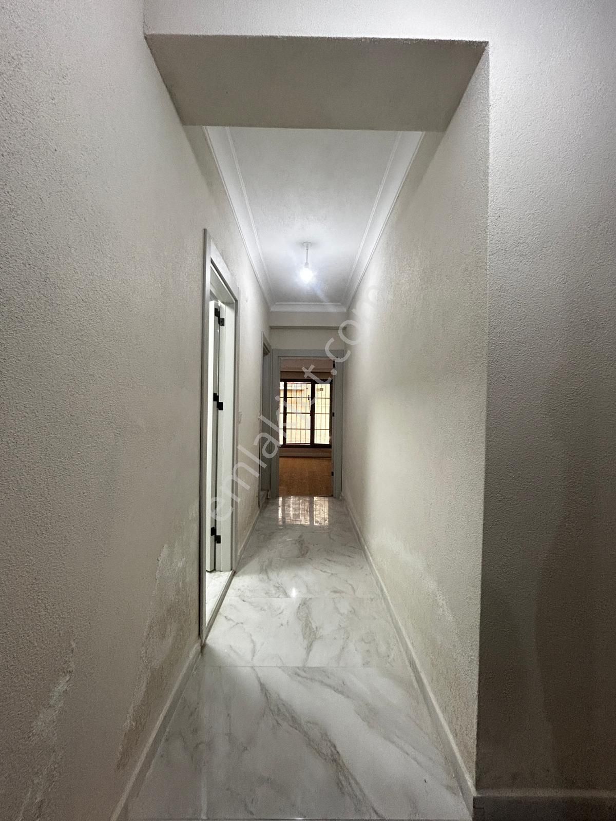 Şahin Gayrimenkulden Satılık Ferah 4+1 — Bodrumlu Ve Geniş Balkonlu Daire! - Görsel 15