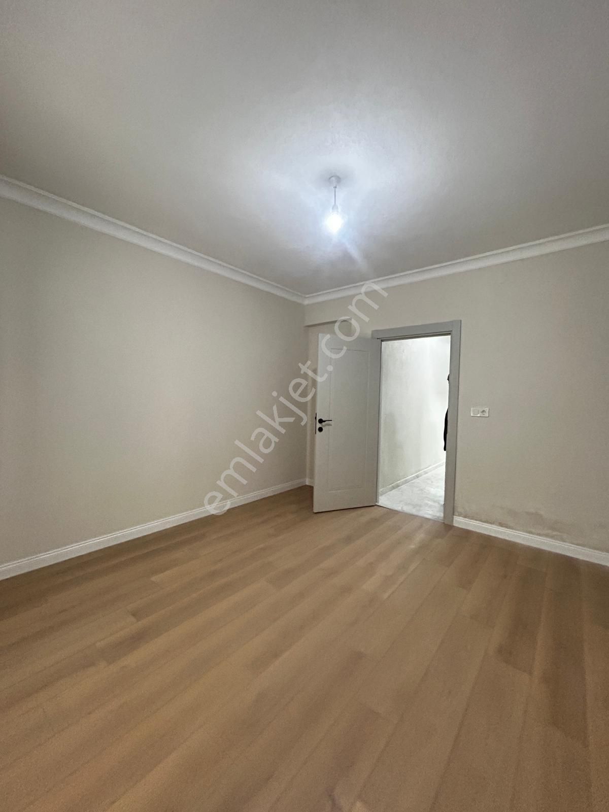 Şahin Gayrimenkulden Satılık Ferah 4+1 — Bodrumlu Ve Geniş Balkonlu Daire! - Görsel 10