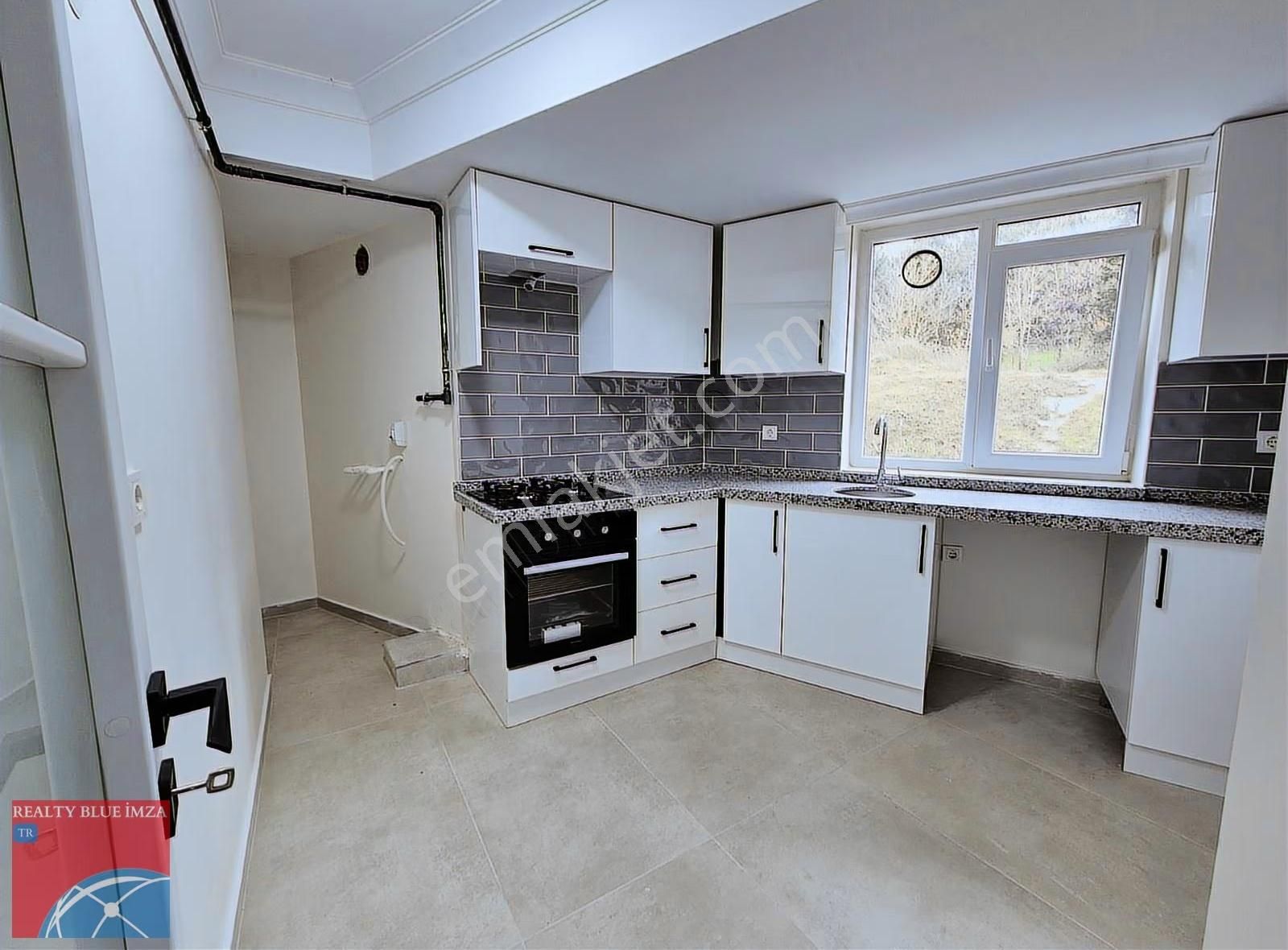 Sancaktepe Ortadağ'da 3+1 Satılık Ebeveyn Banyolu Ters Dubleks - Görsel 19