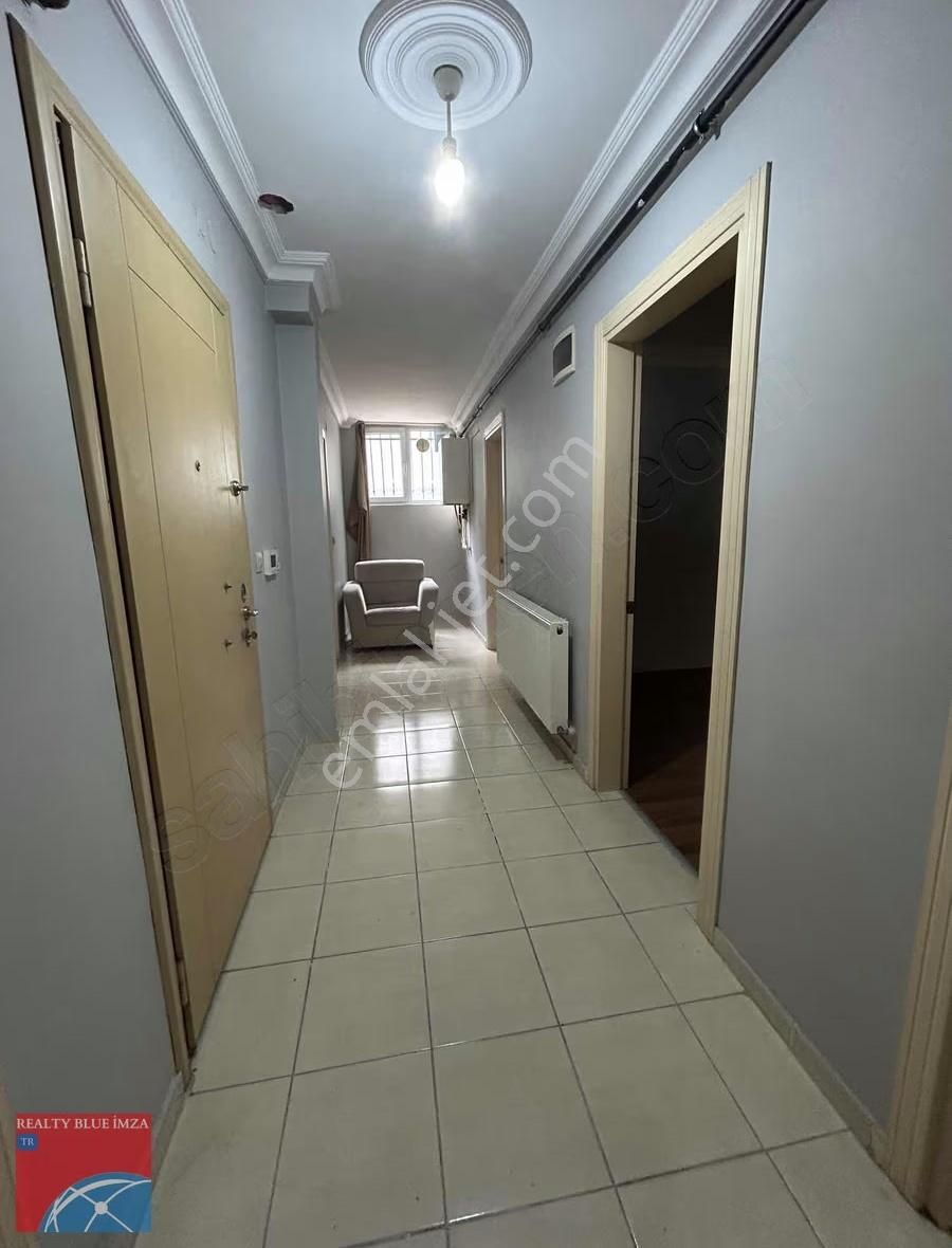 Ümraniye Şerifali'de Merkezi Konumda Satılık 2+1 Daire - Görsel 3