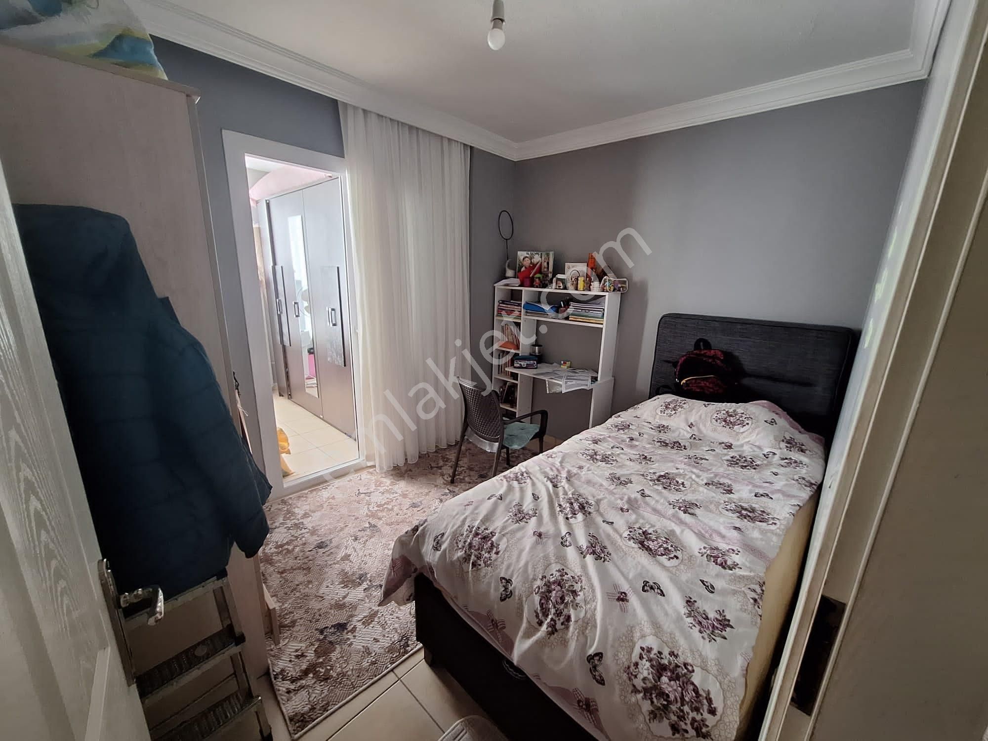 Aydın Akbük'te Satılık Denize Ve Merkeze Yakın Giriş Kat Eşyasız 3+1 Daire - Görsel 6