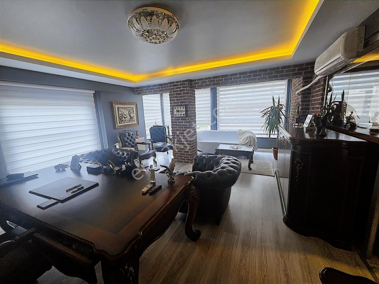 Cağaloğlu'na Cephe Tabela Değeri Yüksek Hazır Kiracılı Ofis - Görsel 15