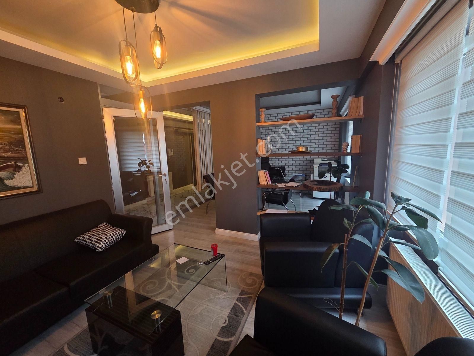 Cağaloğlu'na Cephe Tabela Değeri Yüksek Hazır Kiracılı Ofis - Görsel 20