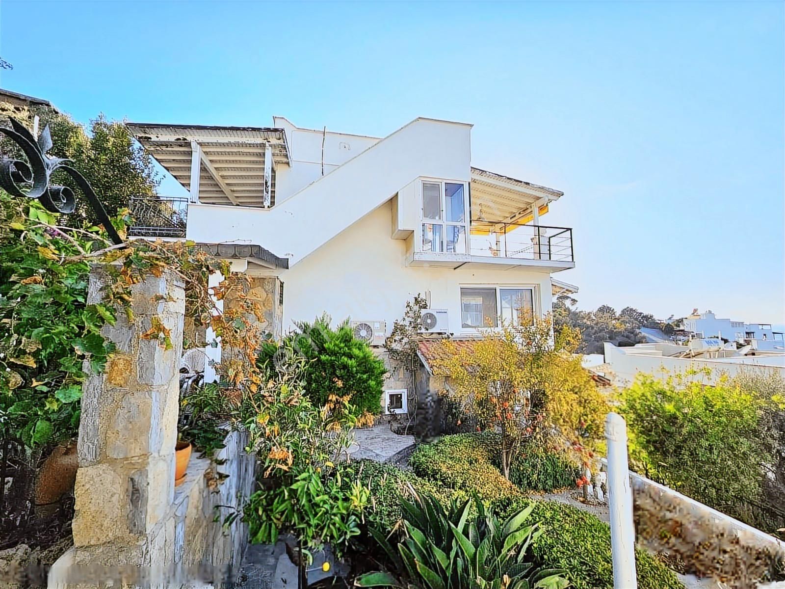 Milas Güllük Satılık Muhteşem Manzaralı Bitişik Nizam Villa - Görsel 22