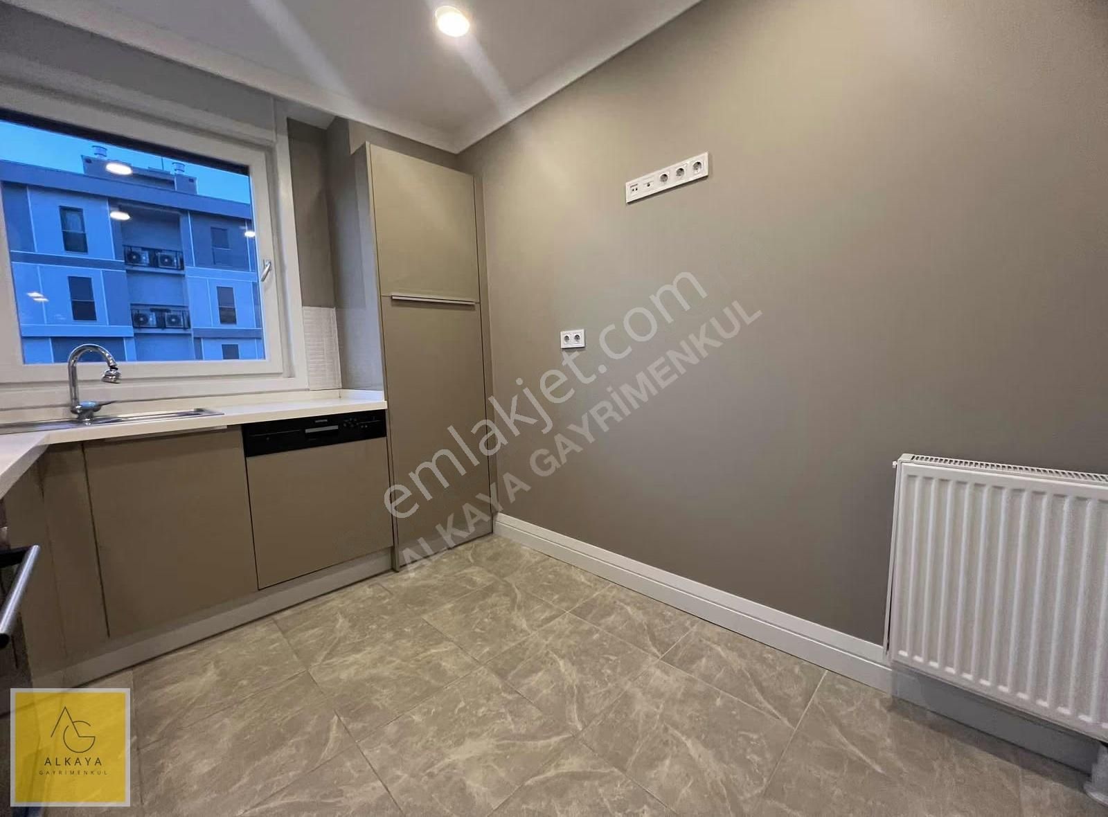 Alkaya'dan Bağdat Cad. 2.bina Konumunda 2+1 Ara Katta Boş Daire - Görsel 14