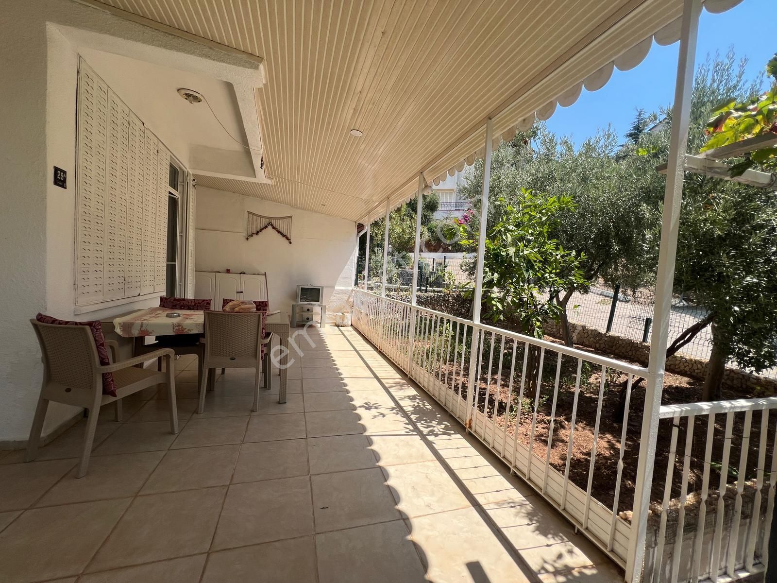 Aydın Akbük'te Satılık Deniz Manzaralı 3+1 Eşyalı Yazlık - Görsel 9