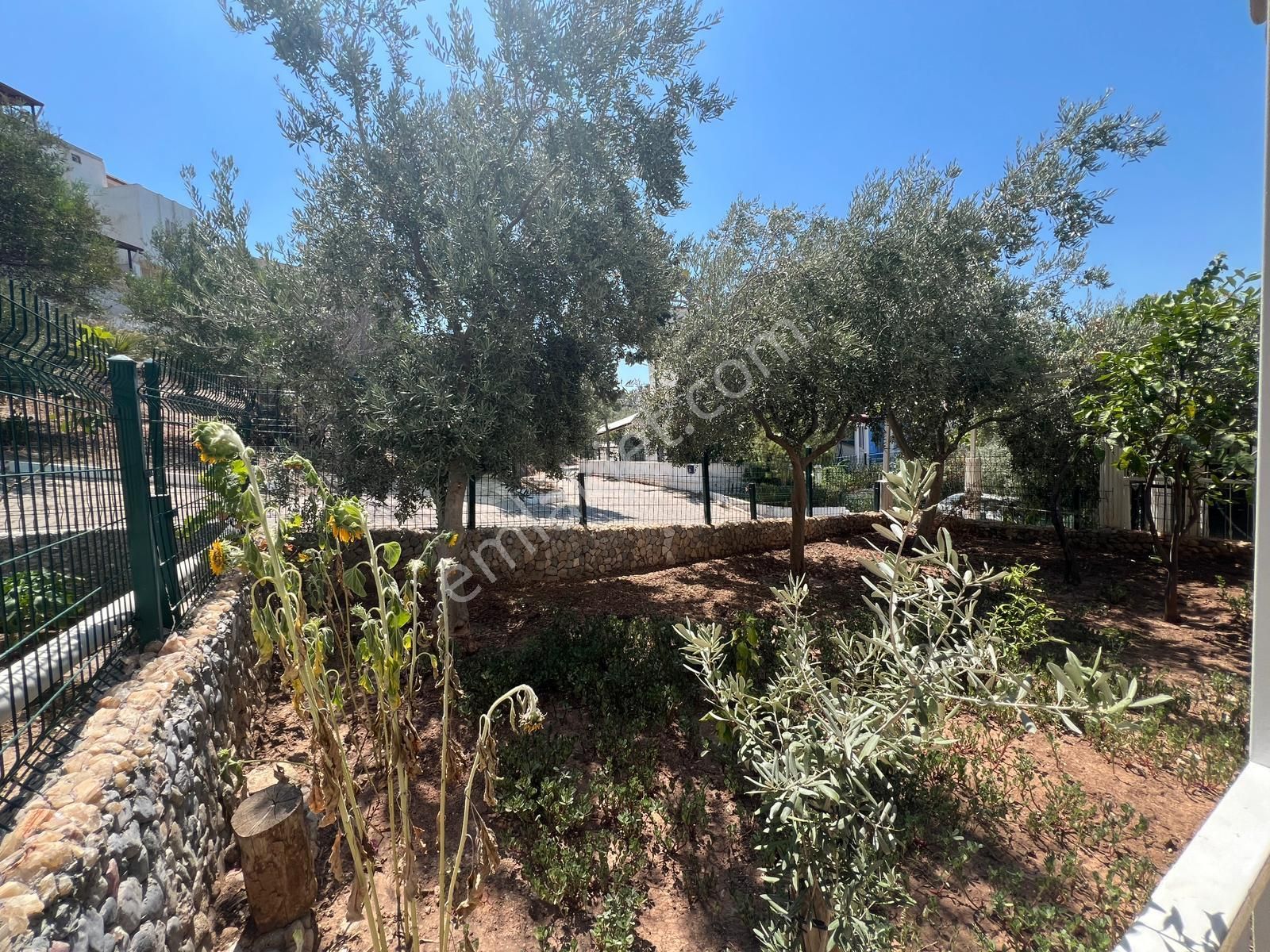 Aydın Akbük'te Satılık Deniz Manzaralı 3+1 Eşyalı Yazlık - Görsel 13