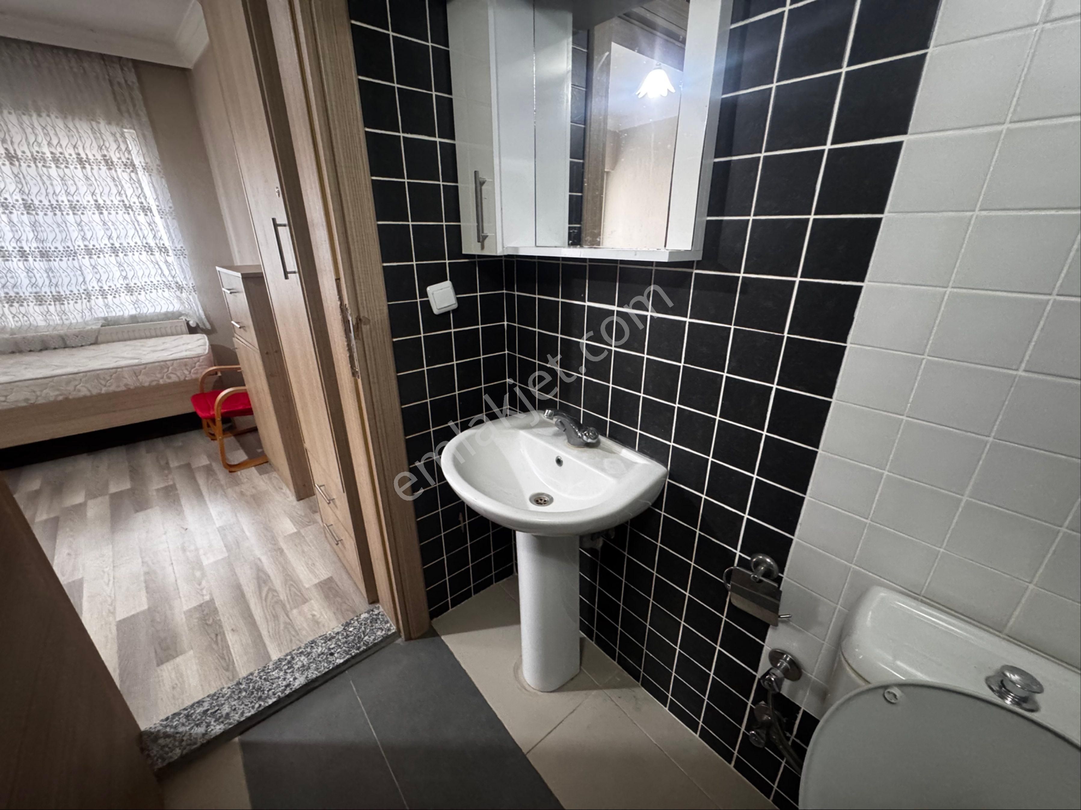 Turan Mahallesinde Sadece Bayanlara Eşyalı Kiralık Daire - Görsel 7