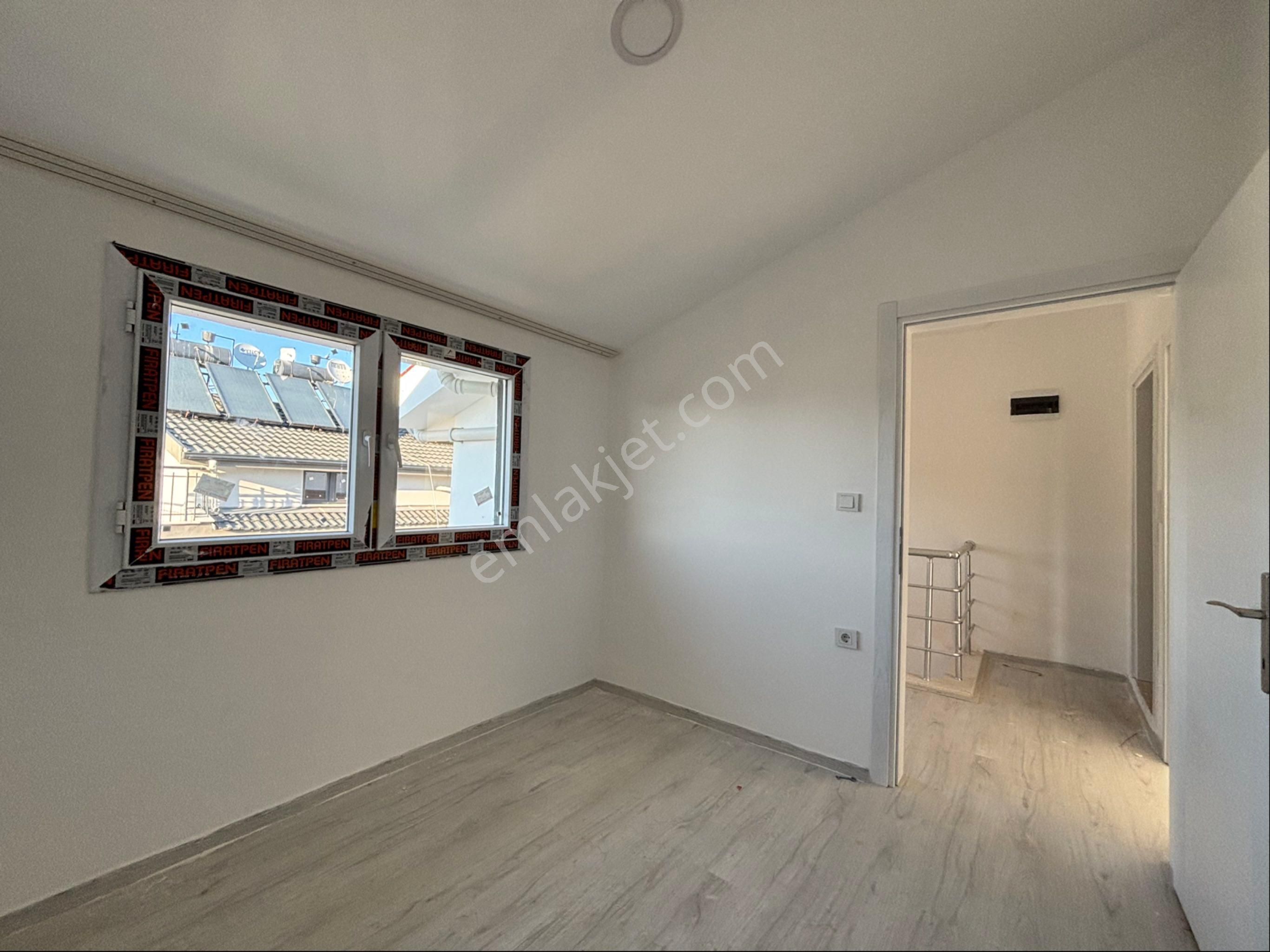 Karaçulha Mahallesinde Yeniyapı 2+1 Ayrı Mutfak Çift Banyolu Kiralık Daire - Görsel 21