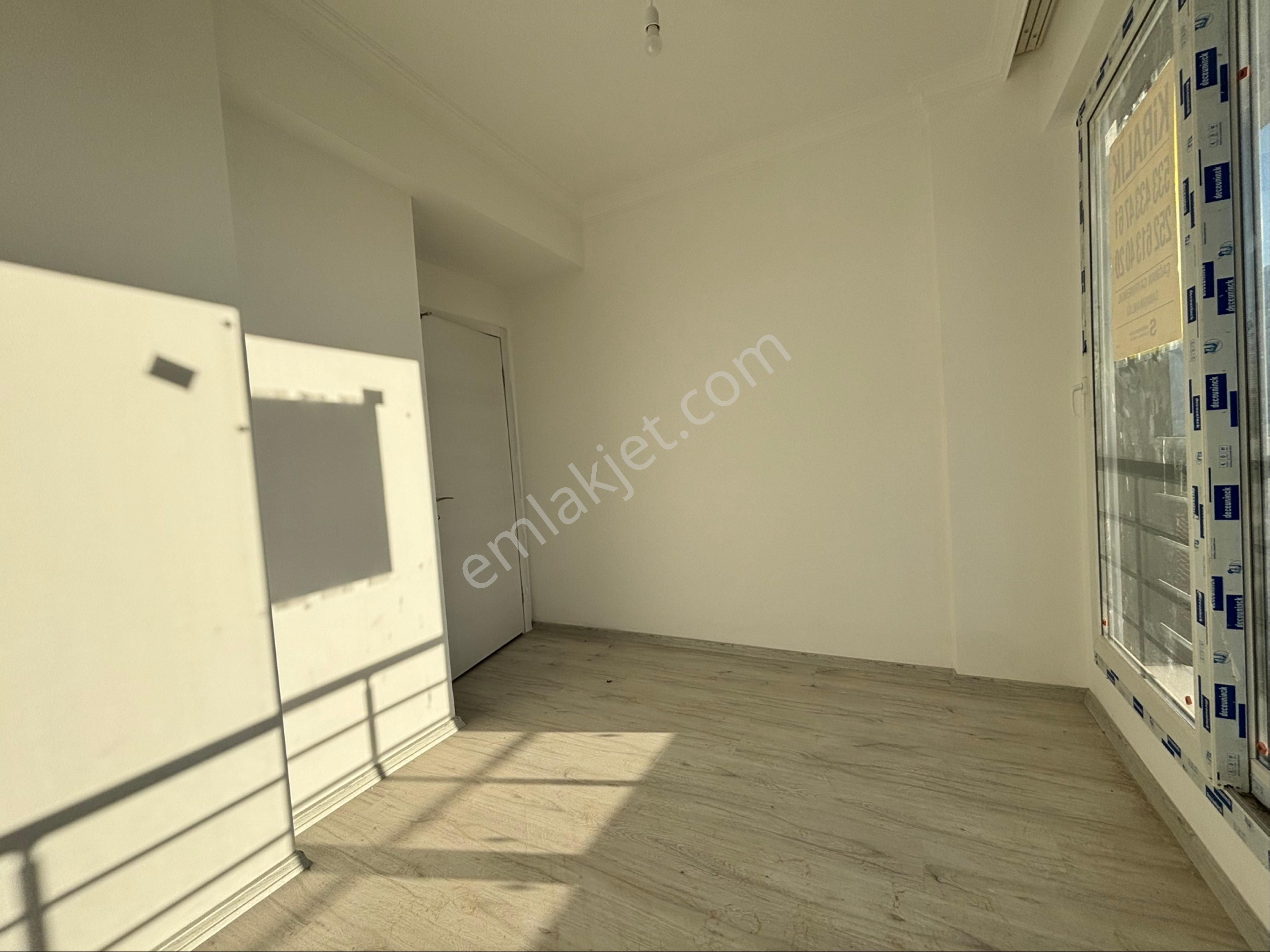 Karaçulha Mahallesinde Yeniyapı 2+1 Ayrı Mutfak Çift Banyolu Kiralık Daire - Görsel 14