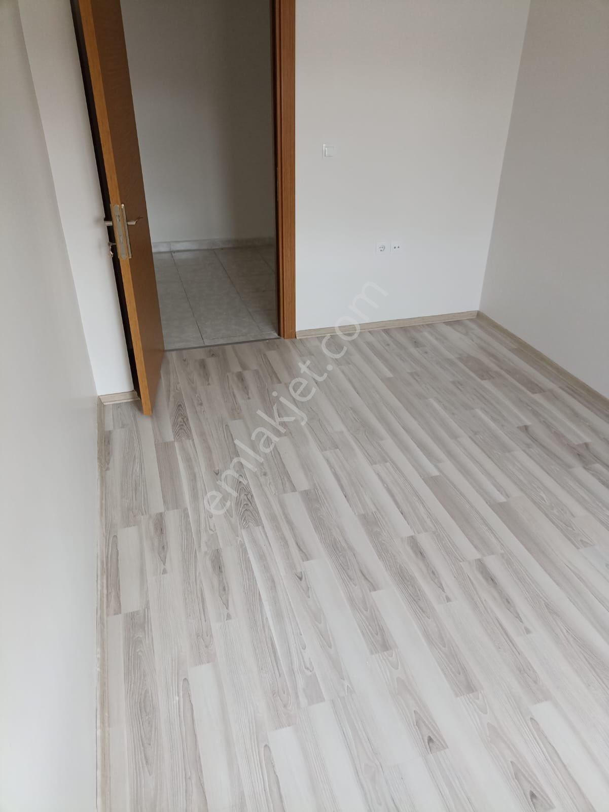 Şehitkubilay Da Kiralık 3+1 1. Kat Da Çarşı Yakını Daire - Görsel 12
