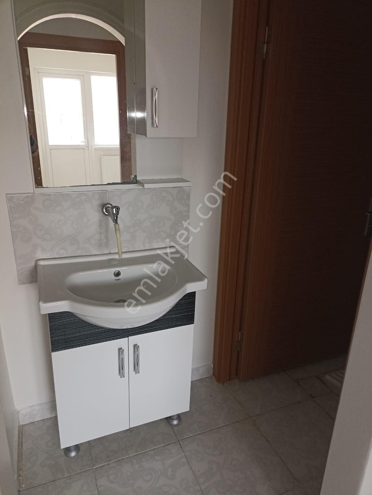 Şehitkubilay Da Kiralık 3+1 1. Kat Da Çarşı Yakını Daire - Görsel 11
