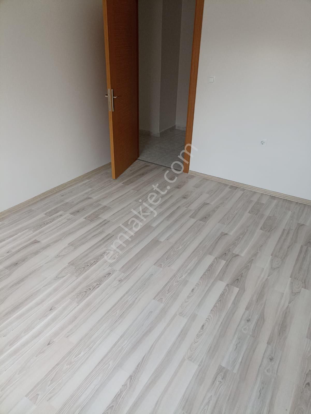 Şehitkubilay Da Kiralık 3+1 1. Kat Da Çarşı Yakını Daire - Görsel 15