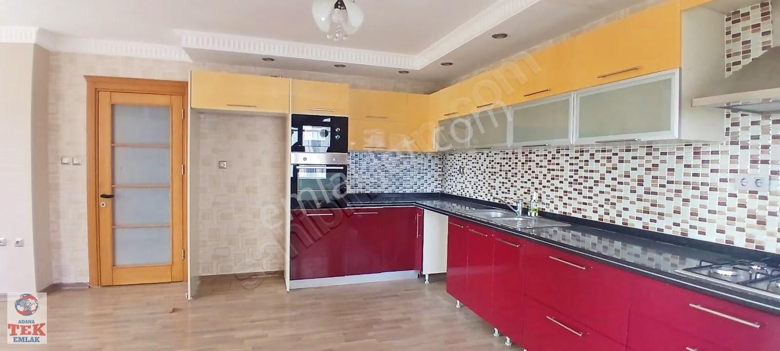 Belediye Evleri Mah. Havuzlu Site İçinde Geniş 4+1 Kiralık Daire