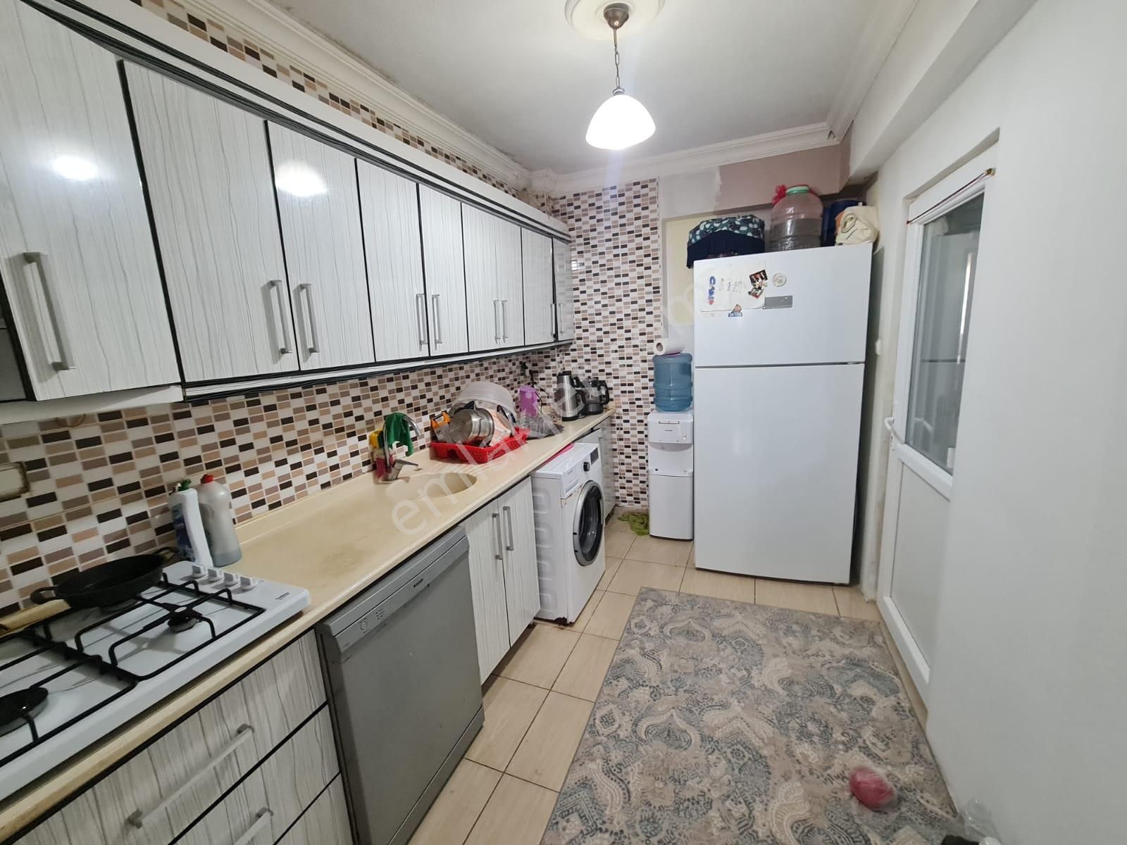 Aydın Akbük'te Satılık Denize Ve Merkeze Yakın Yüksek Giriş 2+1 Eşyasız Daire