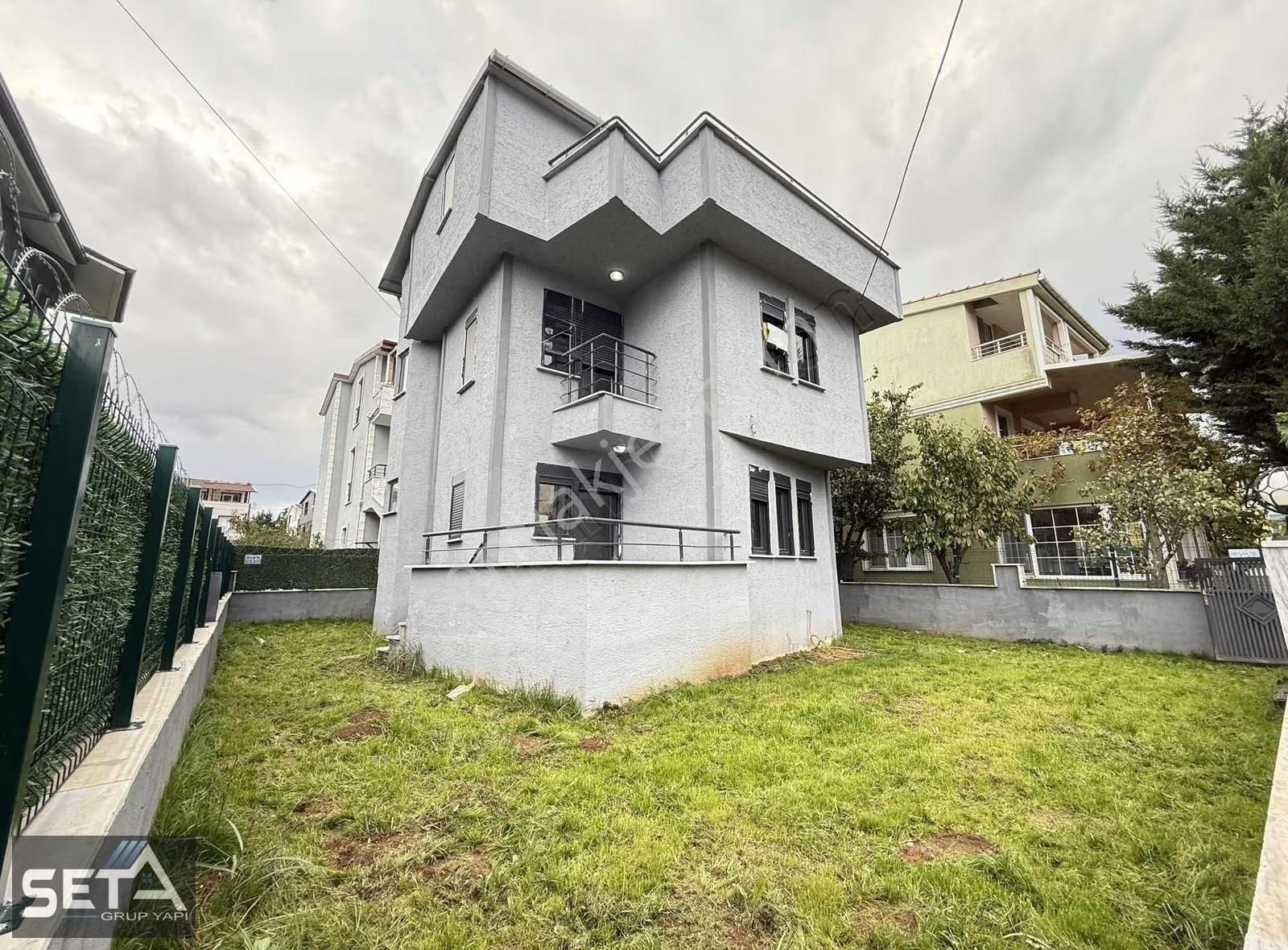꧁▇seta Grup▇꧂ Merkezi Komumda Müstakil Teraslı Panjurlu Villa.