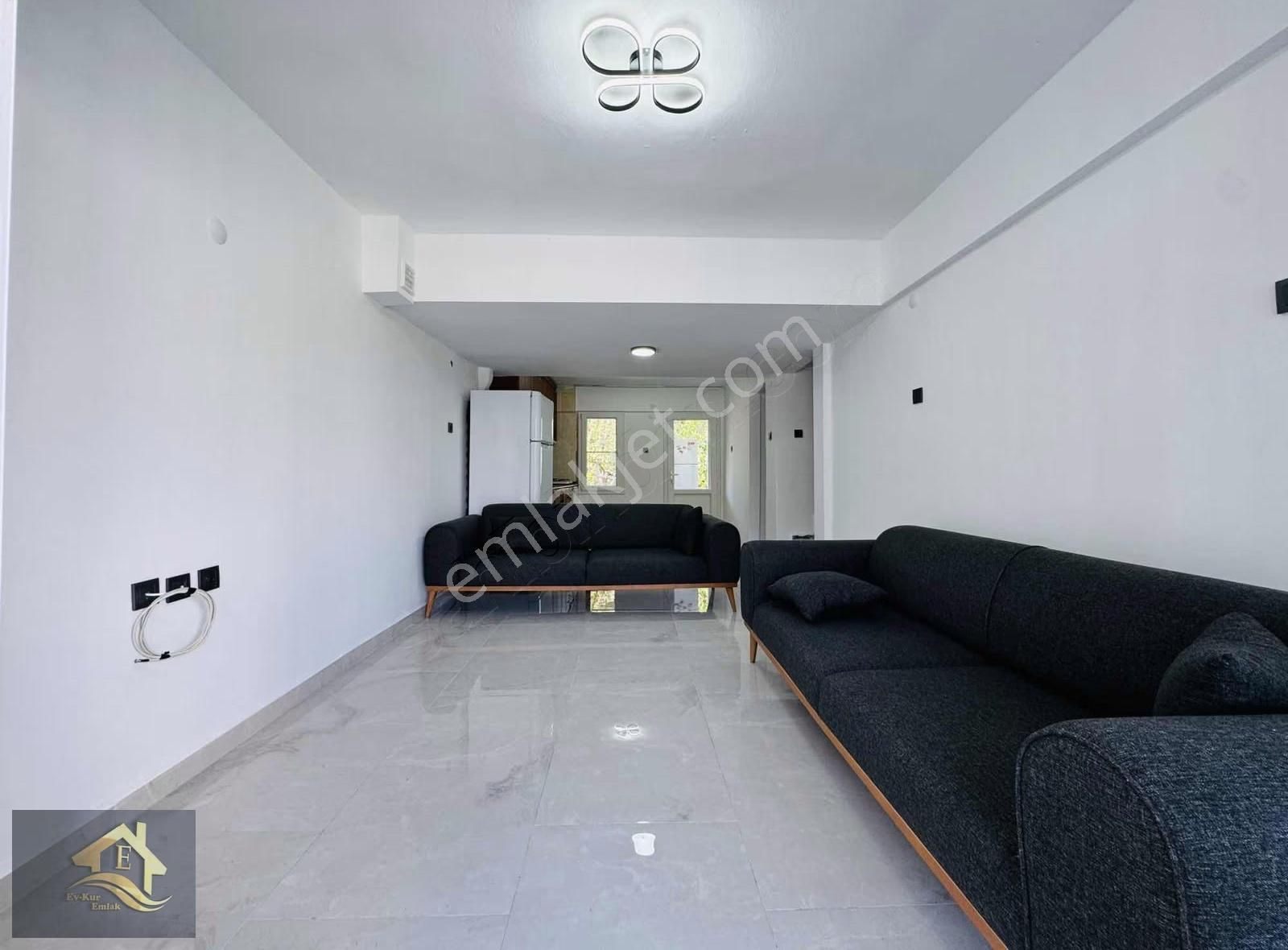 Kuşadası Davutlar'da Denize 750mt Full Eşyalı Satılık 3+1 Yazlık - Görsel 28