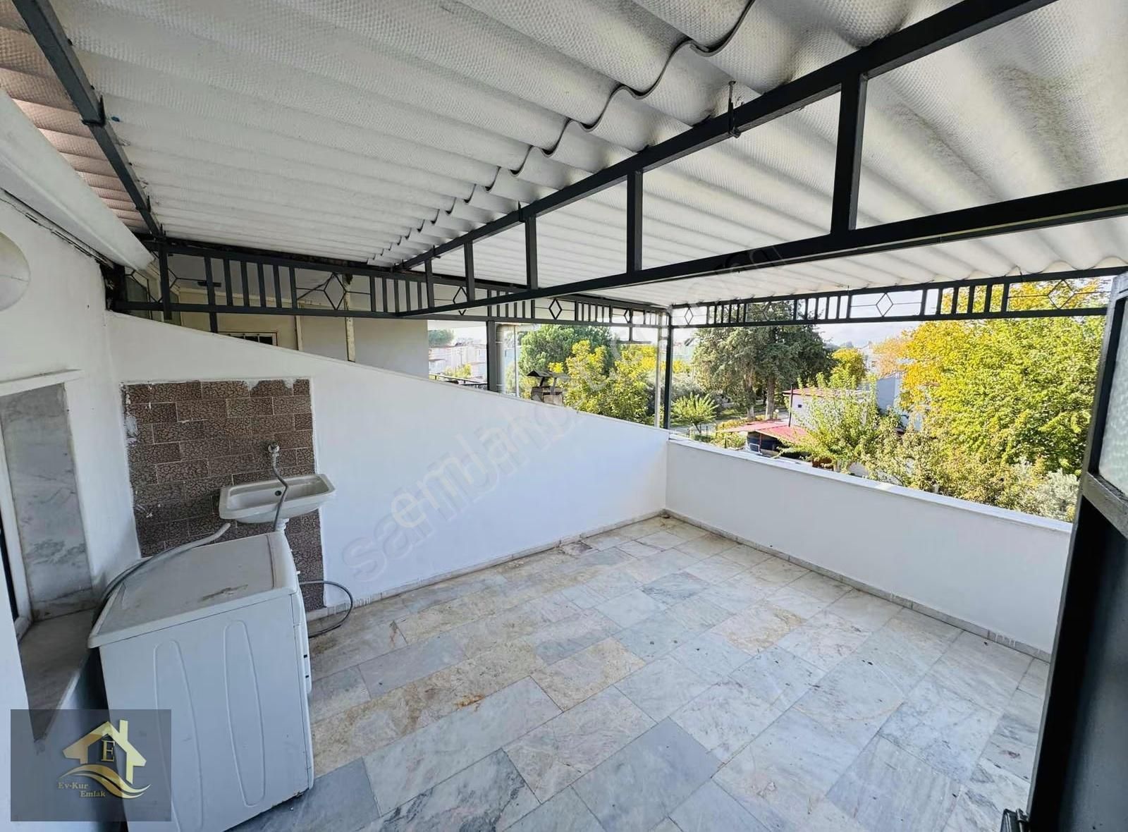 Kuşadası Davutlar'da Denize 750mt Full Eşyalı Satılık 3+1 Yazlık - Görsel 24