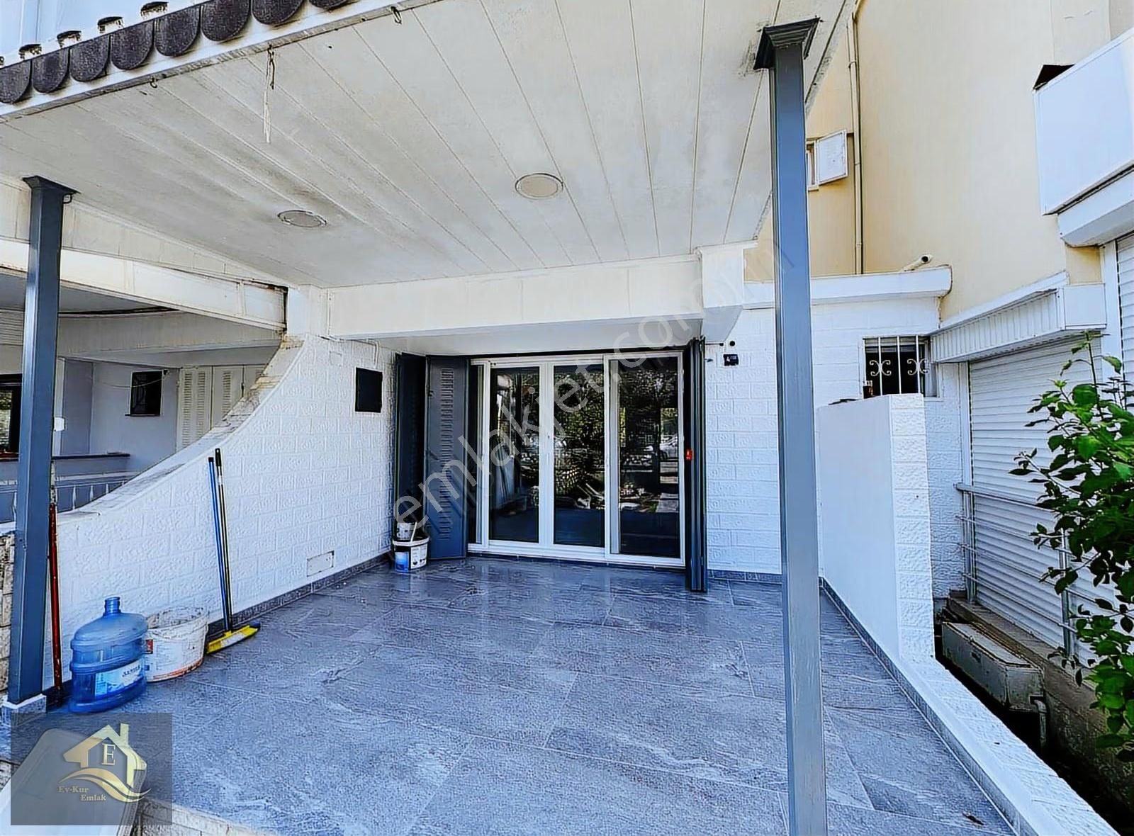 Kuşadası Davutlar'da Denize 750mt Full Eşyalı Satılık 3+1 Yazlık - Görsel 17