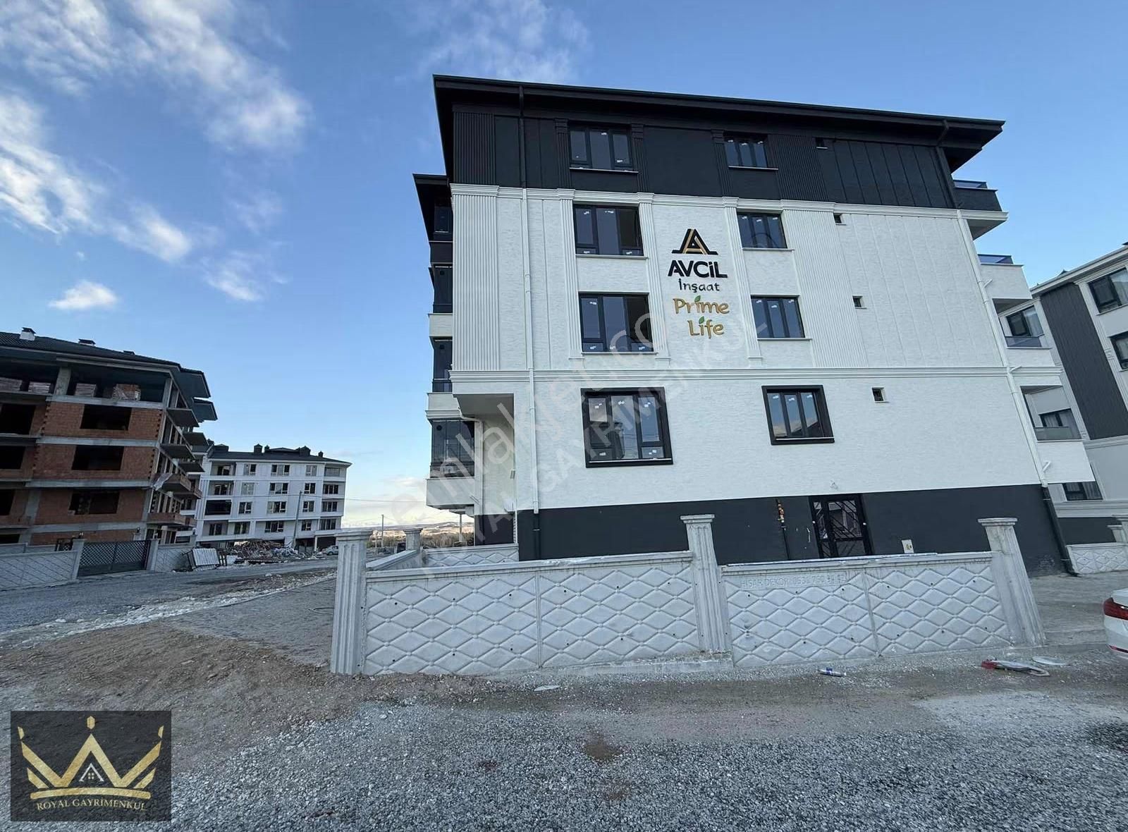 Zafertepede Satılık Sıfır 3+1 Lüks Daire