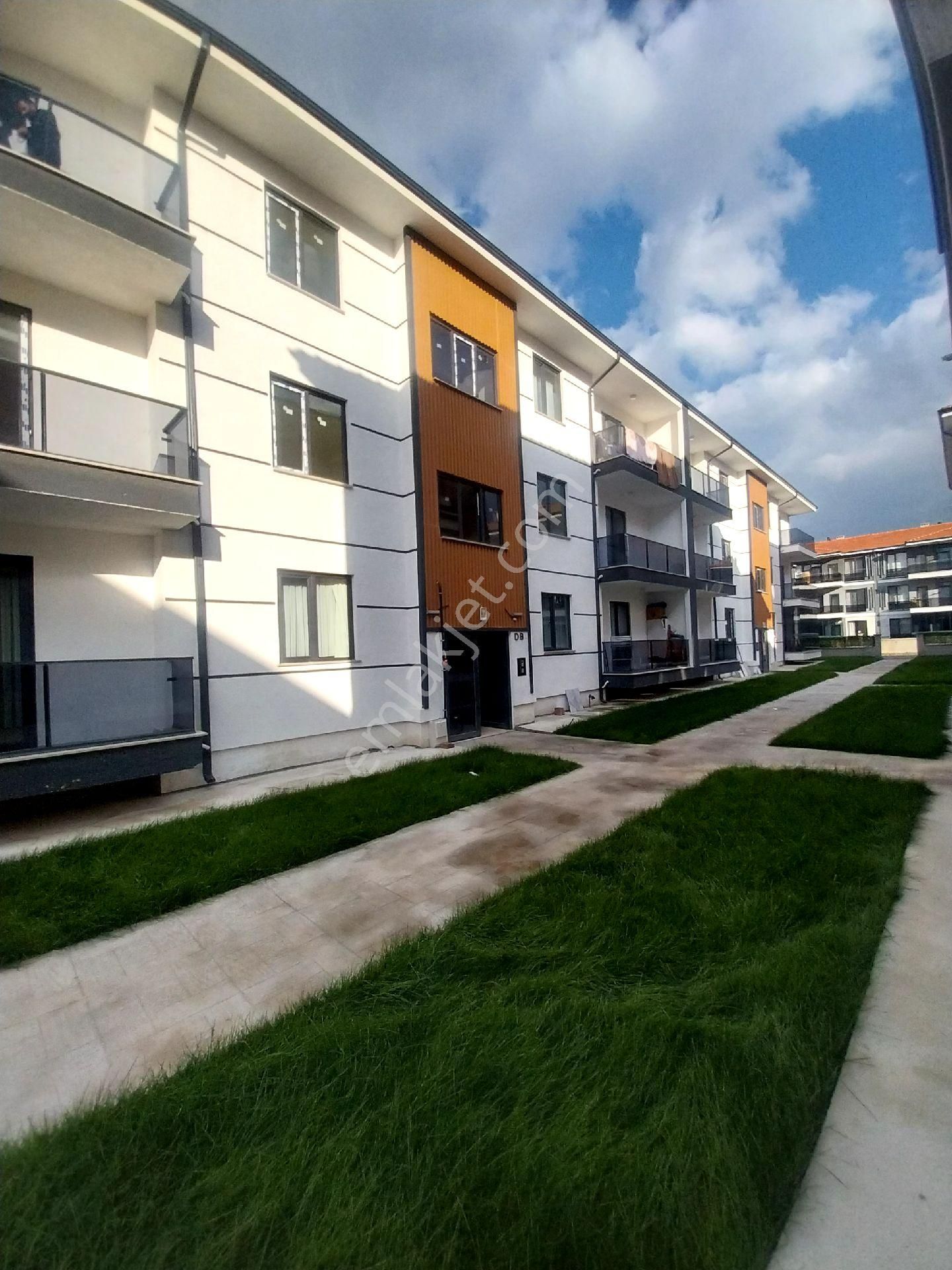 Remax Design Arifiye De Satılık 2+1 Daire - Görsel 3