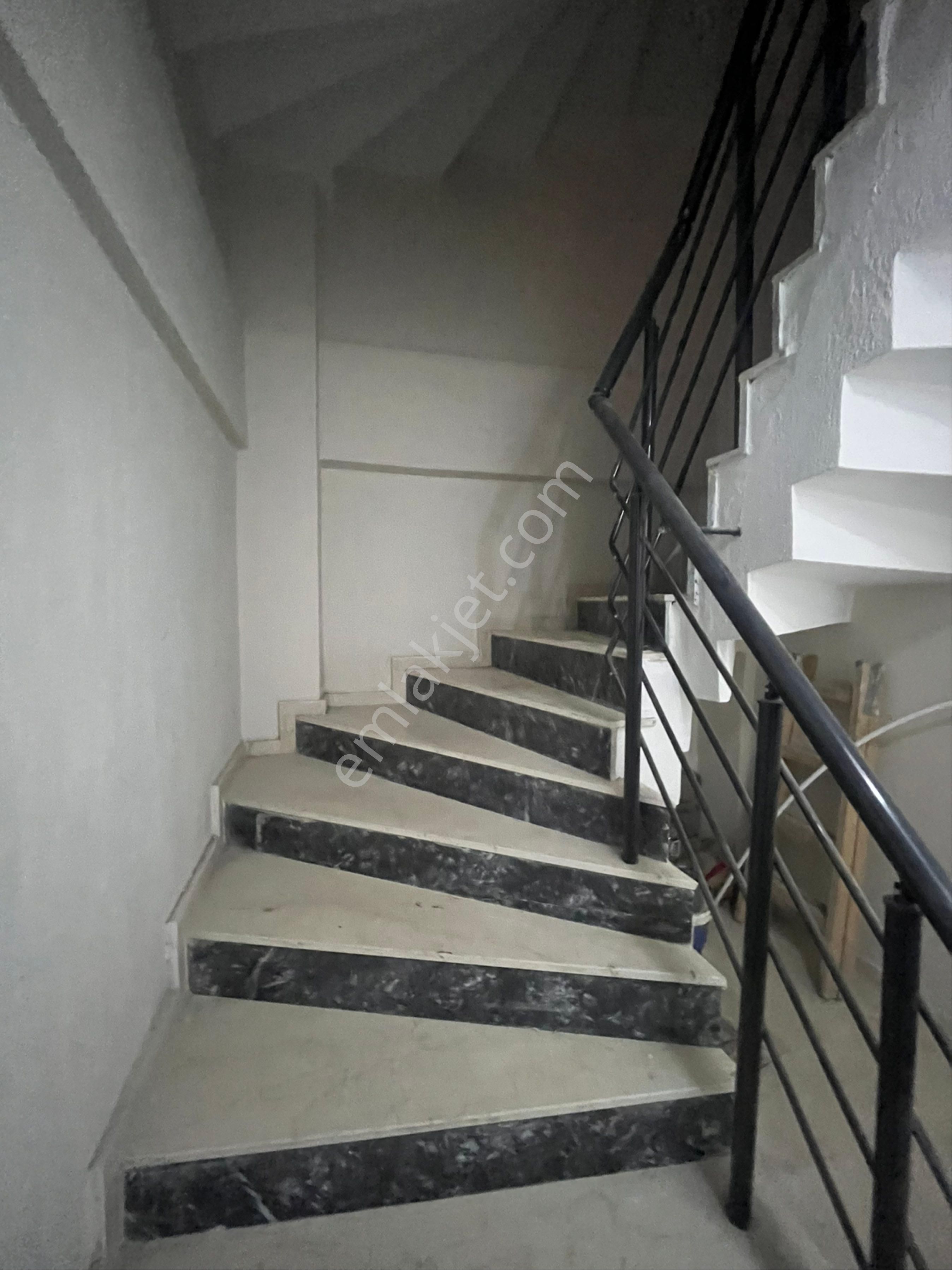 İzmir Buca İnönü Mah Datılık 3 Katlı Sıfır Pılan Pırojeli - Görsel 31