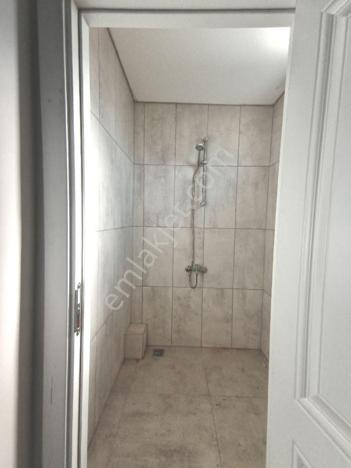 Akşemsettin Mh De 2 Aileye Uygun Çatı Dubleks 4+1 Geniş Dubleks - Görsel 17